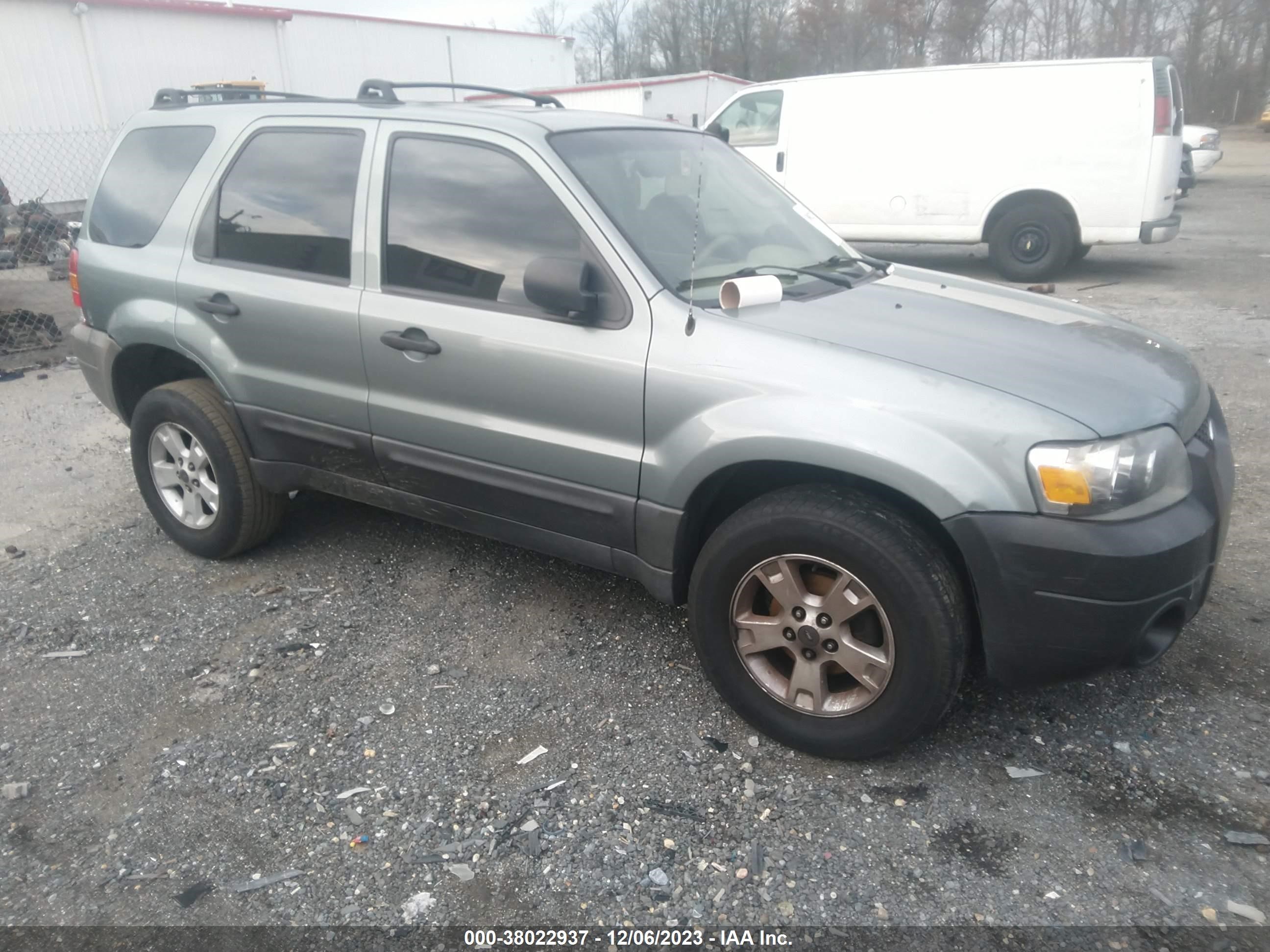 FORD ESCAPE 2005 1fmyu031x5kd75235