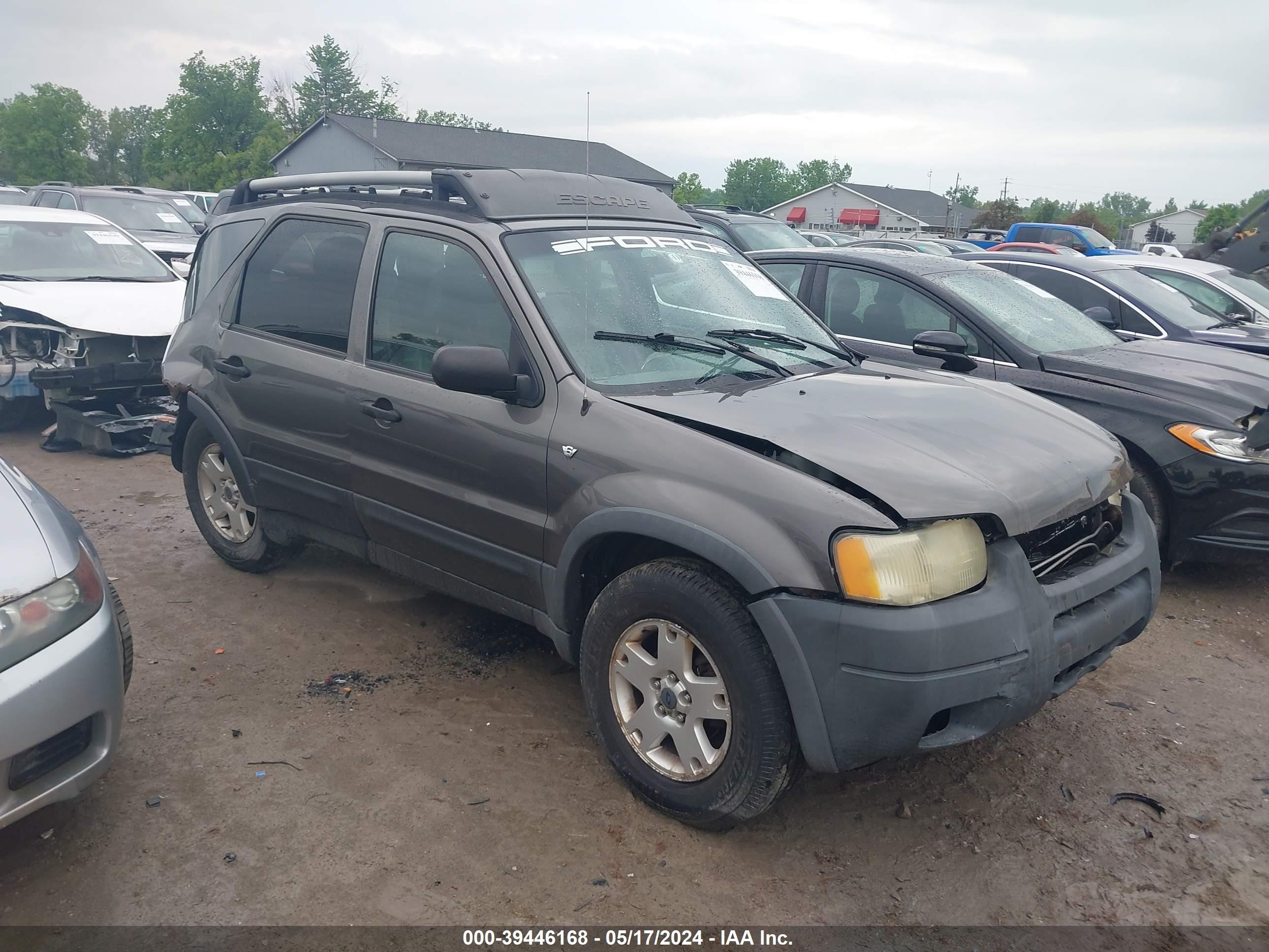 FORD ESCAPE 2002 1fmyu04122kc92571