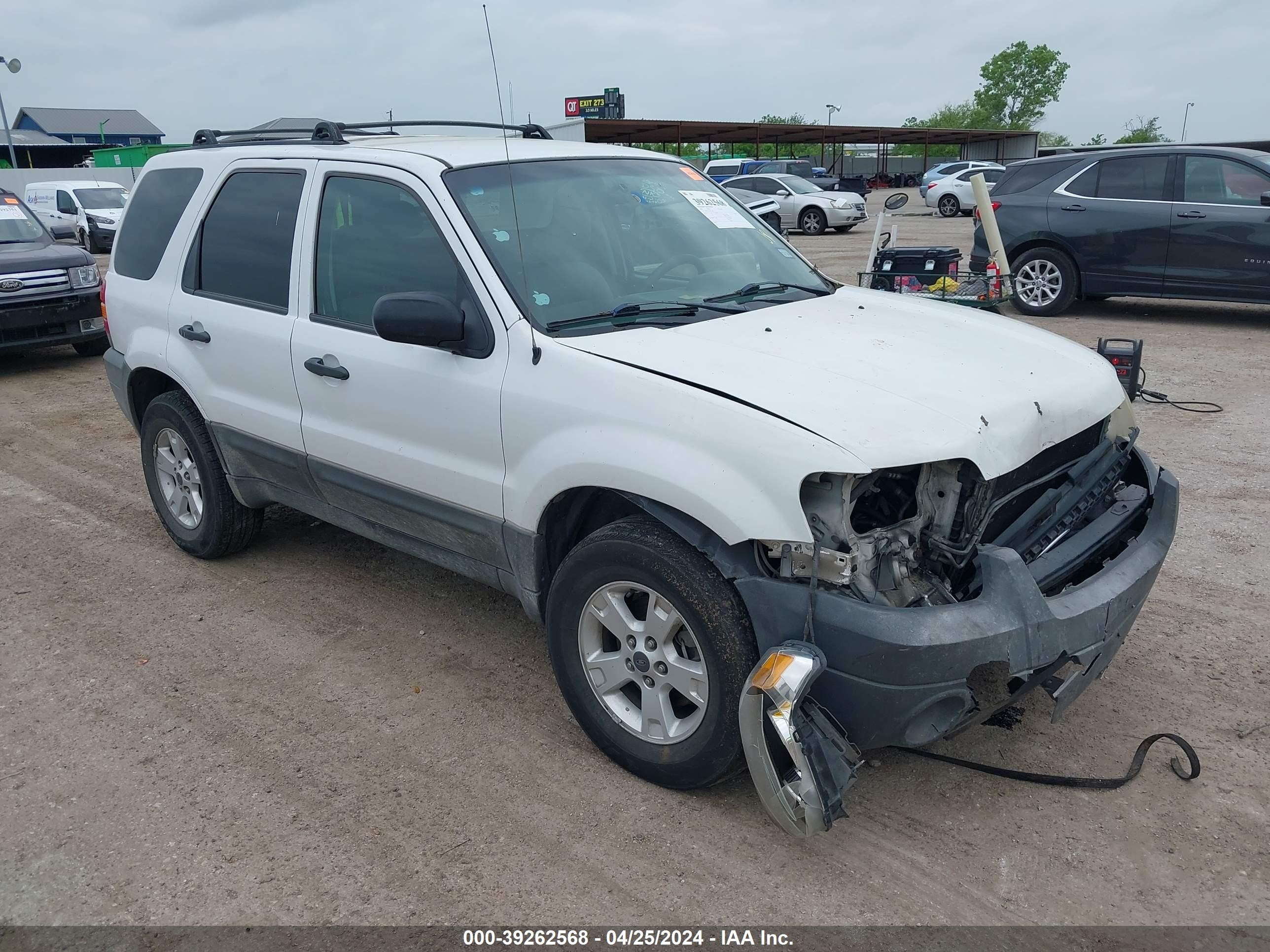 FORD ESCAPE 2005 1fmyu93105da01368