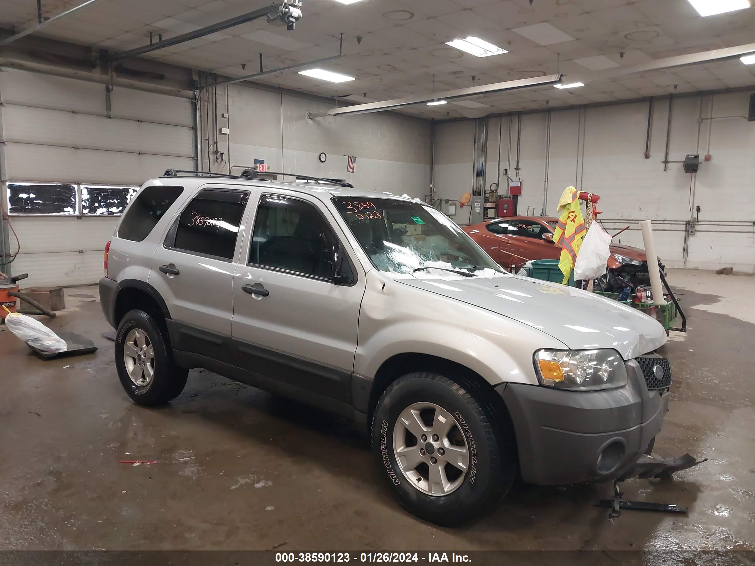 FORD ESCAPE 2007 1fmyu93117kc04123