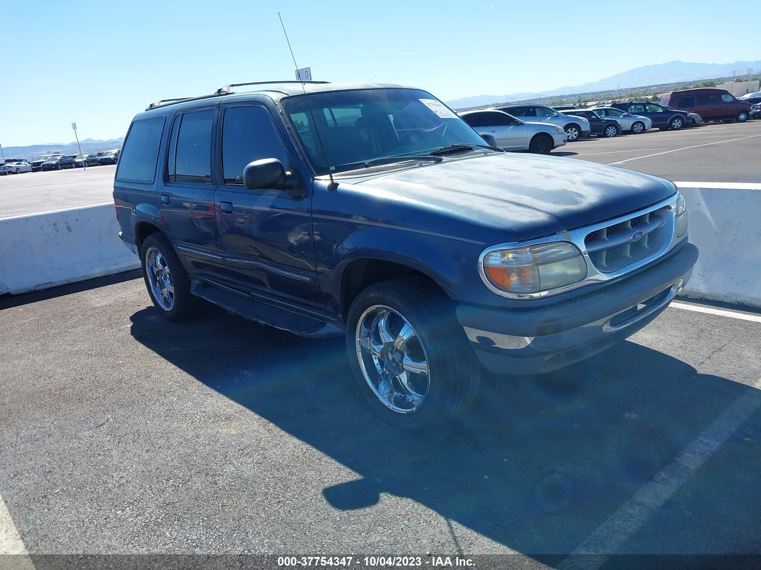 FORD EXPLORER 1998 1fmzu32e2wzc14008