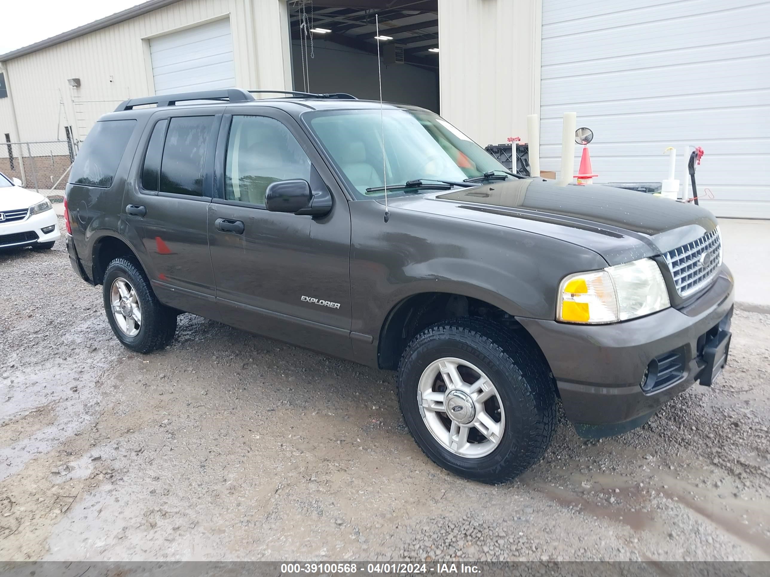 FORD EXPLORER 2005 1fmzu63k25za29526