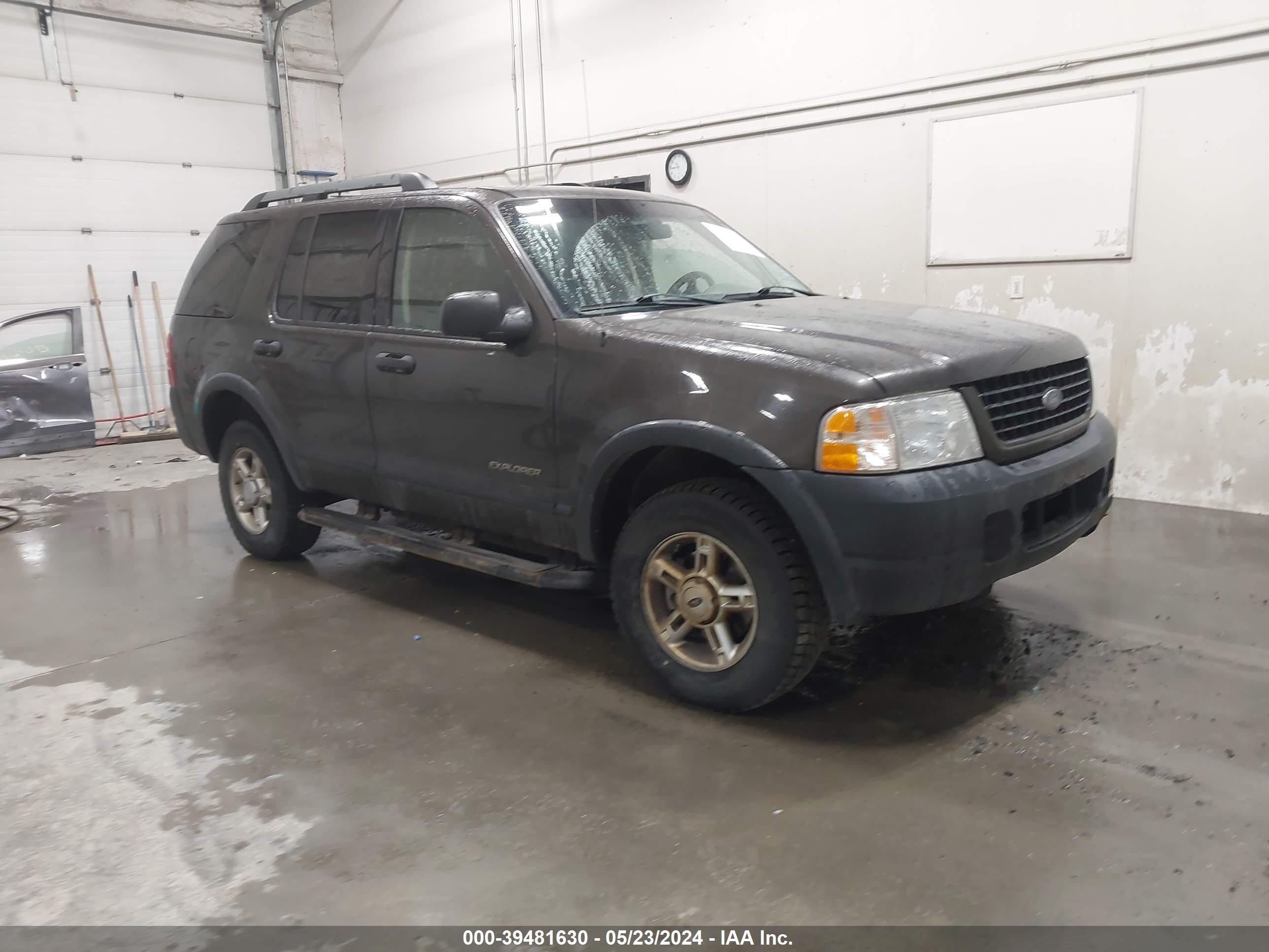 FORD EXPLORER 2005 1fmzu72k25ub72643