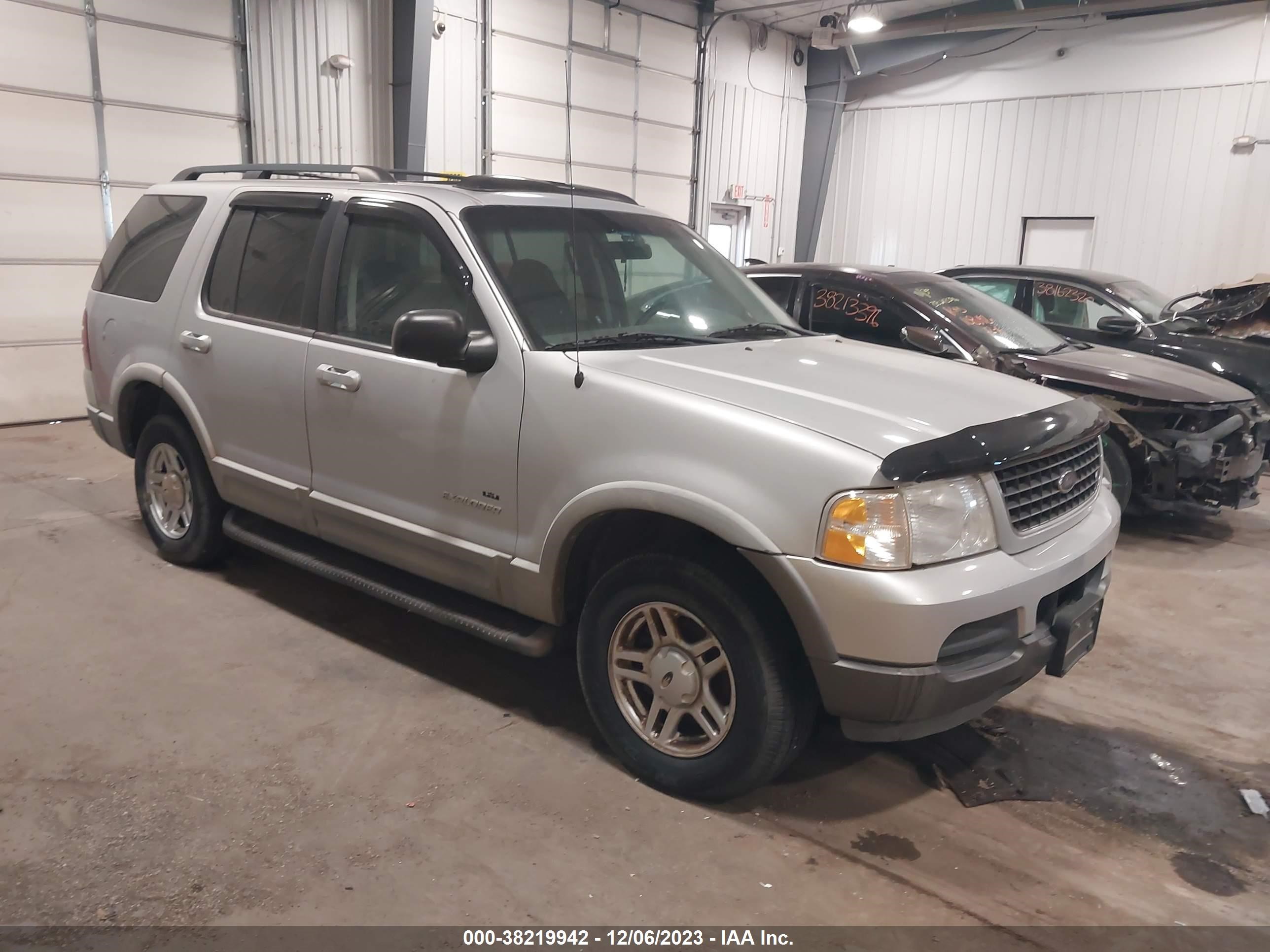 FORD EXPLORER 2002 1fmzu73e82ua05319