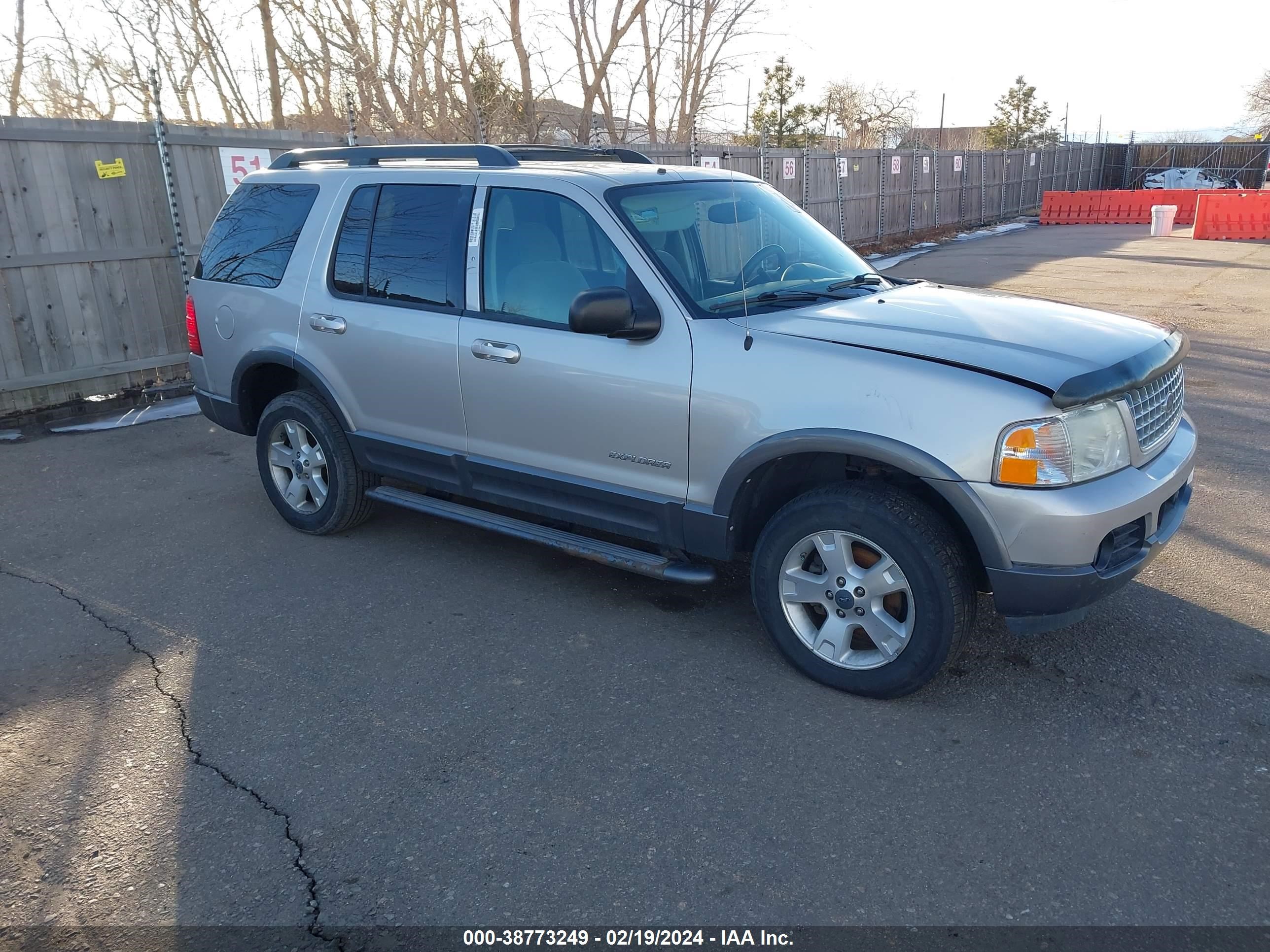 FORD EXPLORER 2005 1fmzu73k152a49420