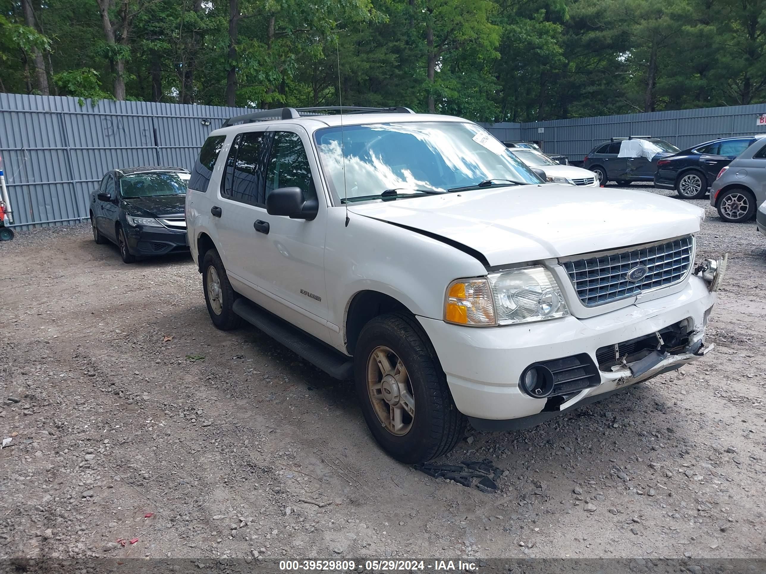 FORD EXPLORER 2005 1fmzu73k25ub33646