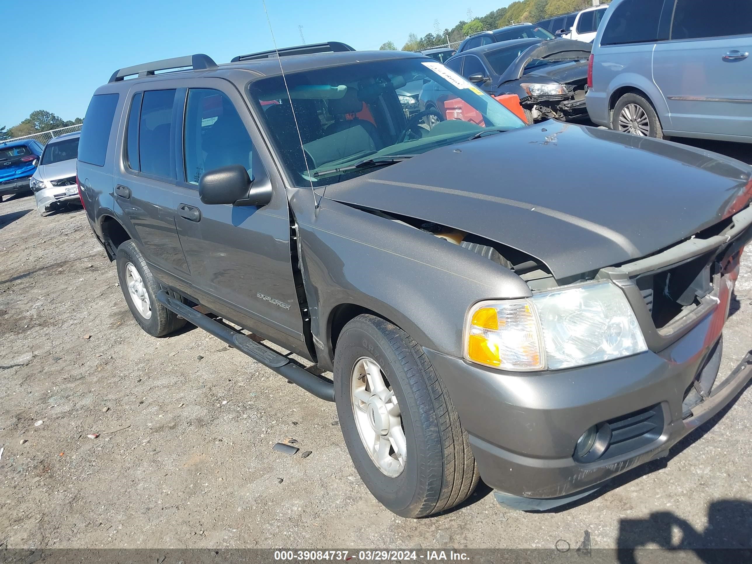 FORD EXPLORER 2005 1fmzu73k35ua73246