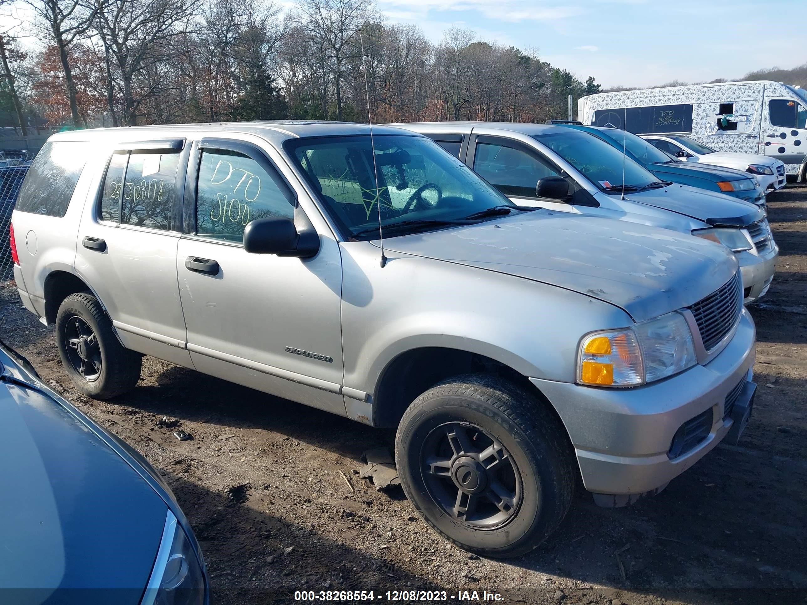 FORD EXPLORER 2005 1fmzu73k45ua81064