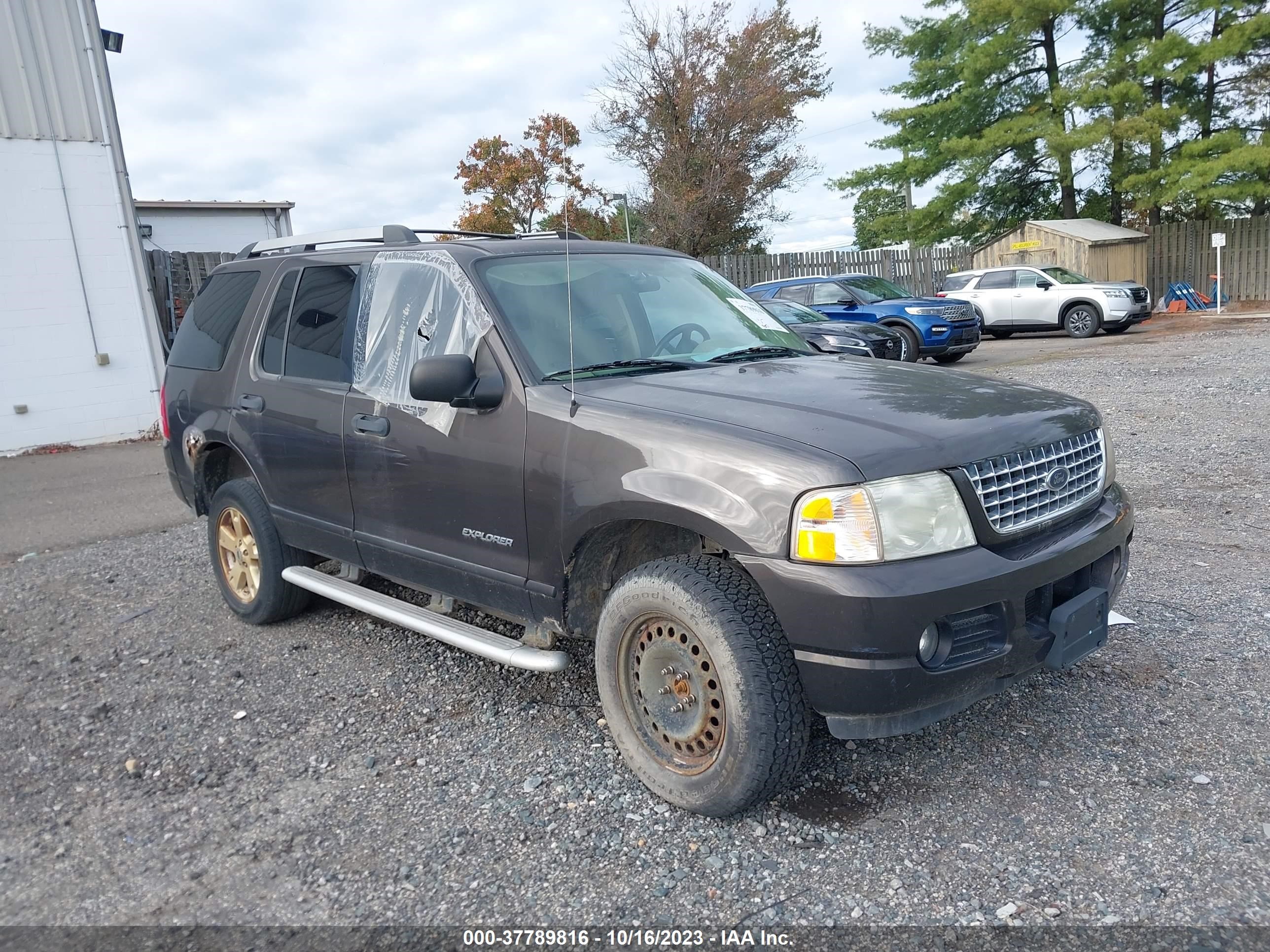 FORD EXPLORER 2005 1fmzu73k75ua90678