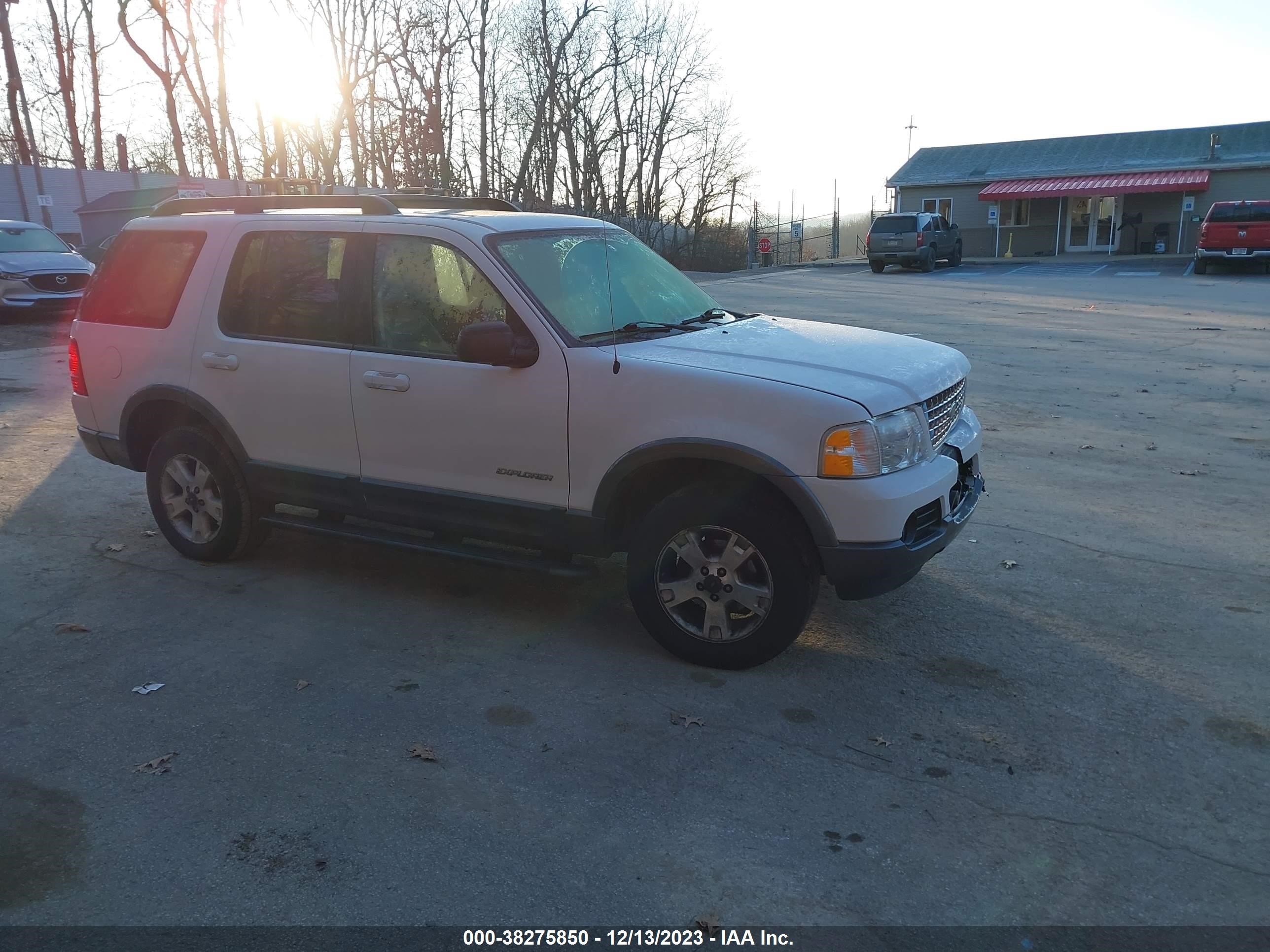 FORD EXPLORER 2005 1fmzu73k75ub38700