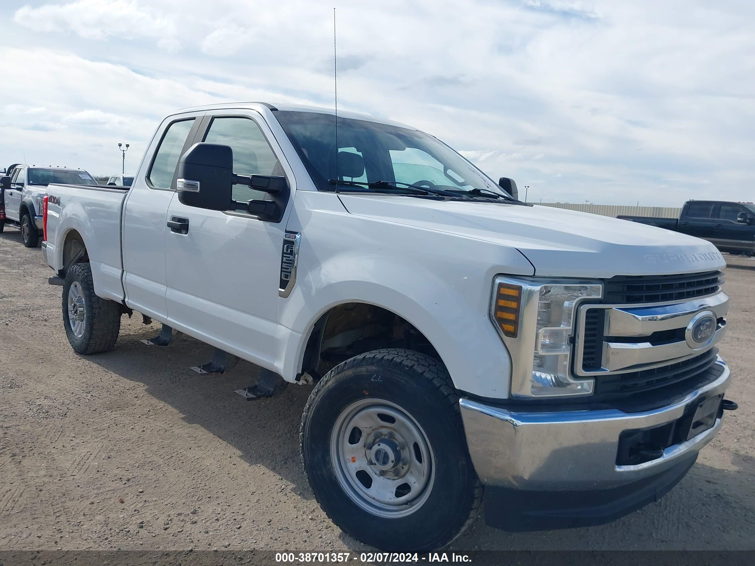 FORD F250 2019 1ft7x2b60kef21393