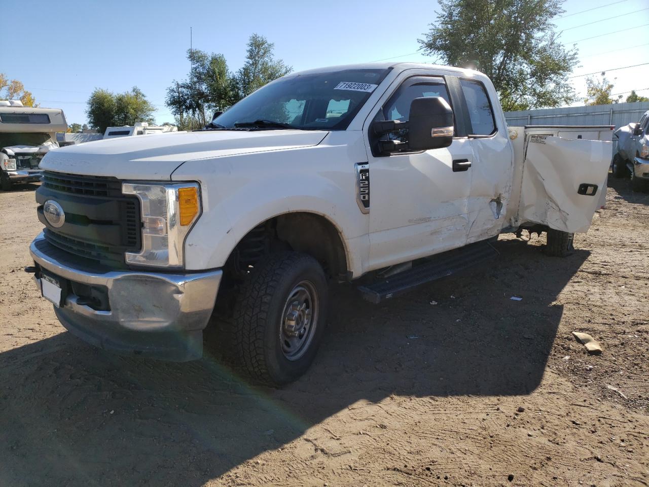 FORD F250 2017 1ft7x2b61hef37496