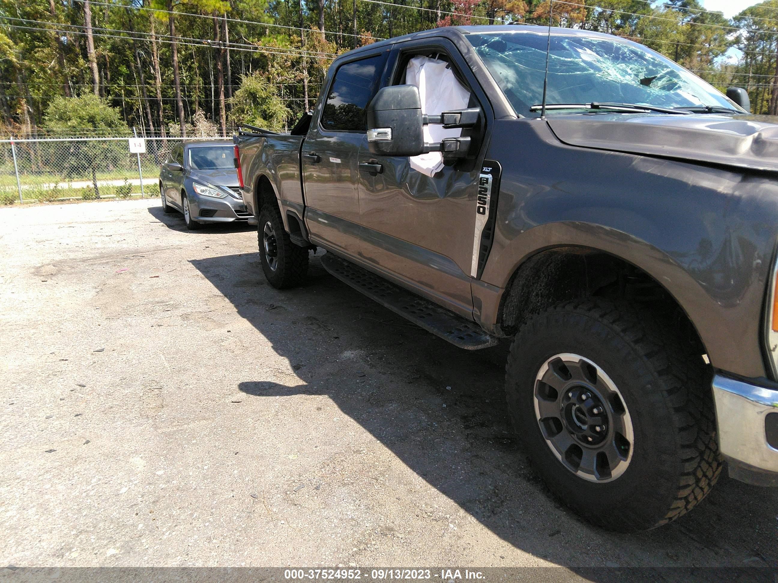 FORD F250 2023 1ft8w2bn0pec40619