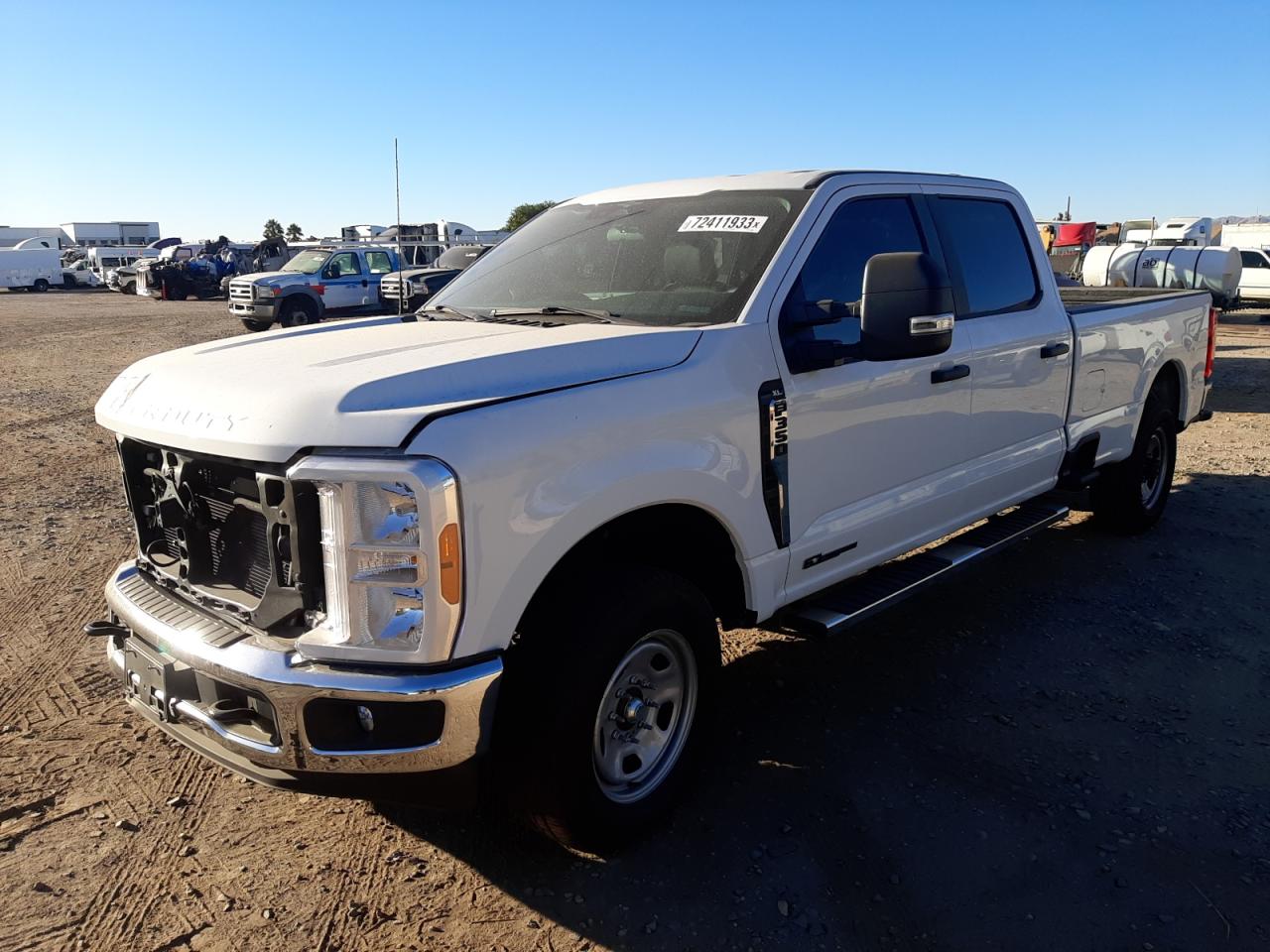 FORD F350 2023 1ft8w3at5pec50004