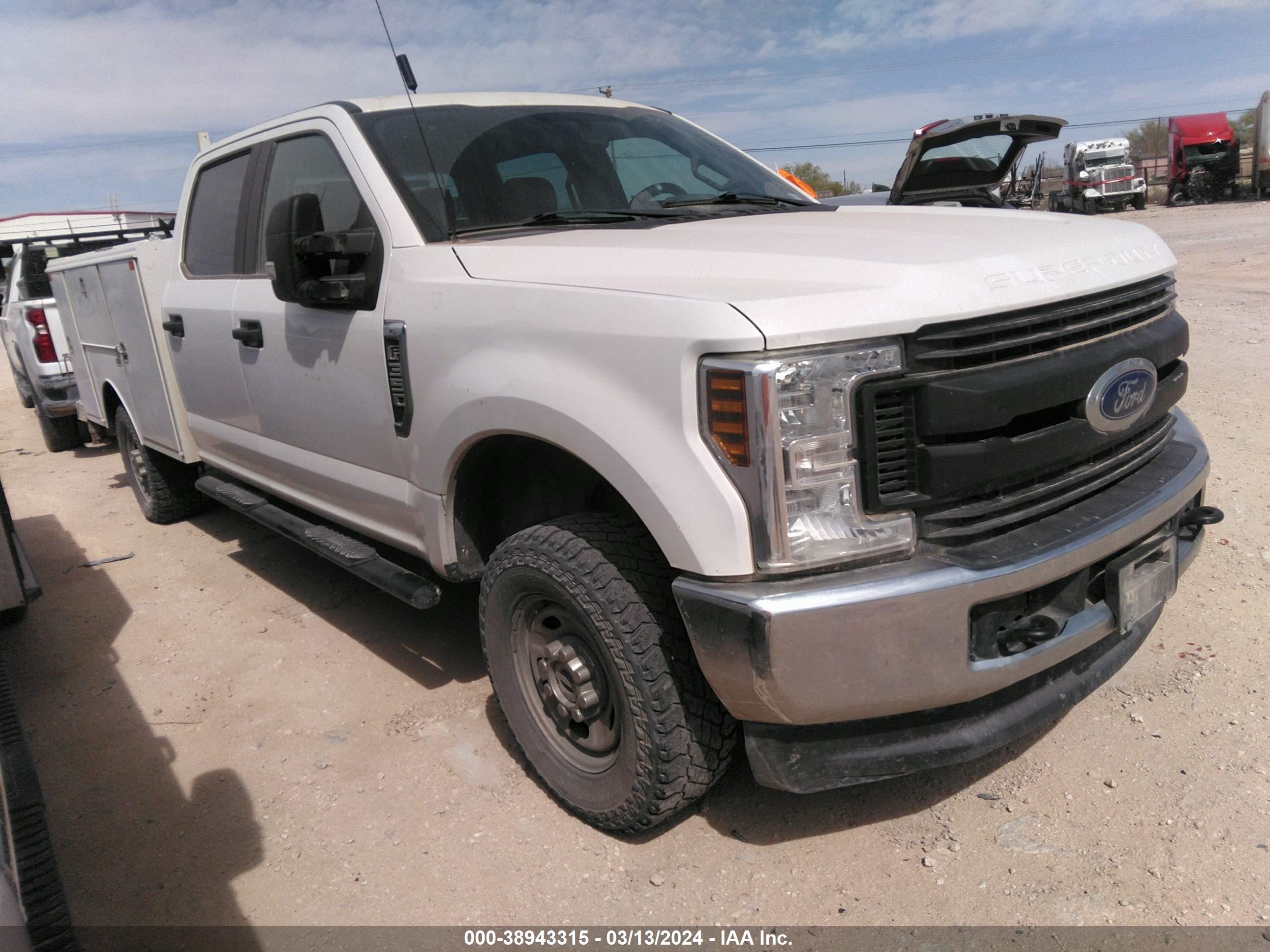 FORD F350 2019 1ft8w3b62kee67785