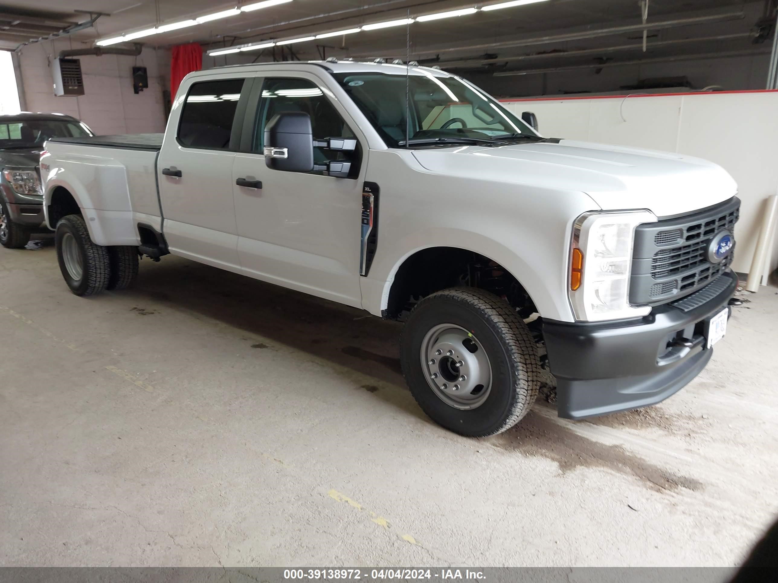 FORD F350 2024 1ft8w3da1red41266