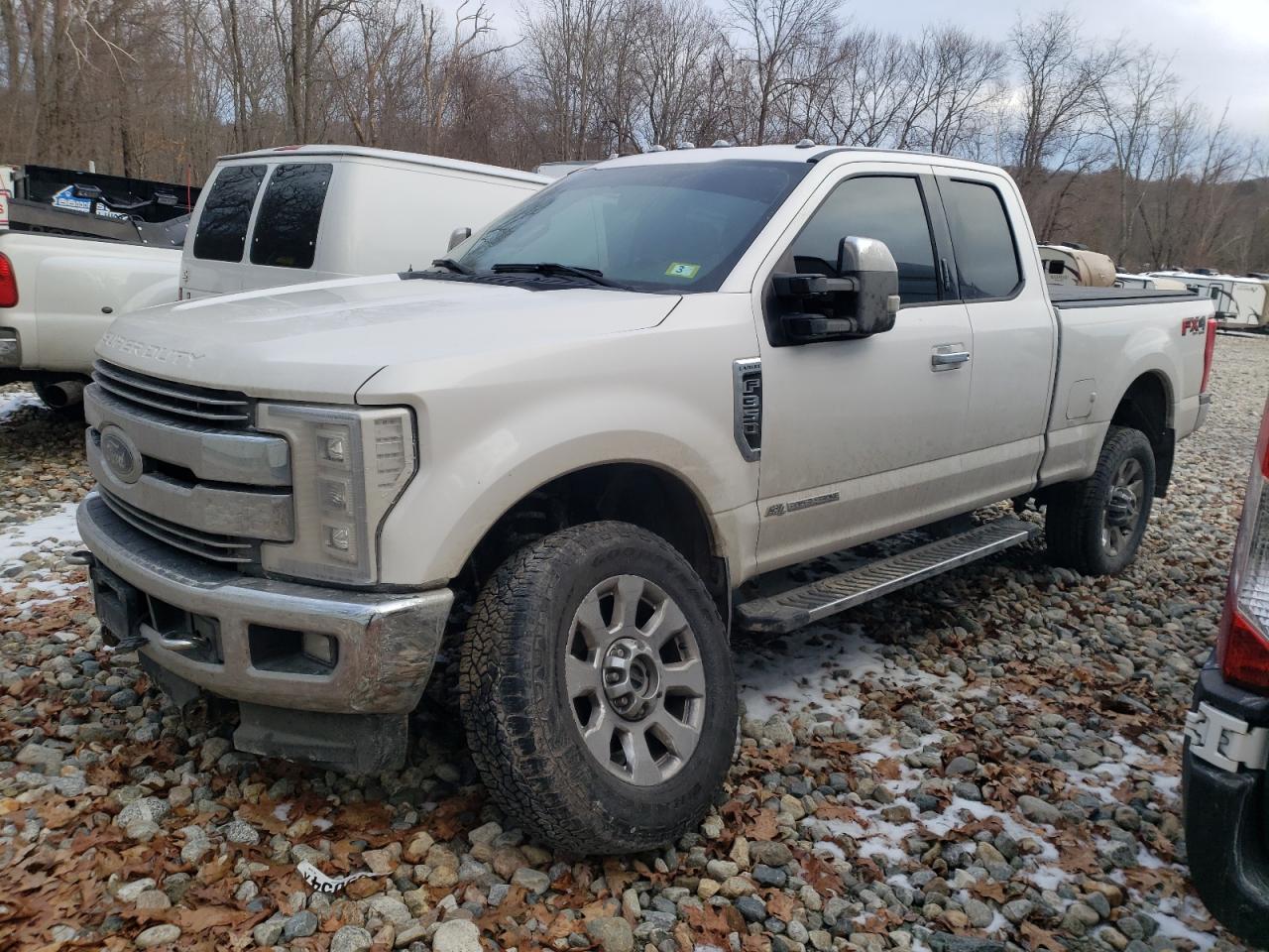 FORD F350 2018 1ft8x3bt6jec34560