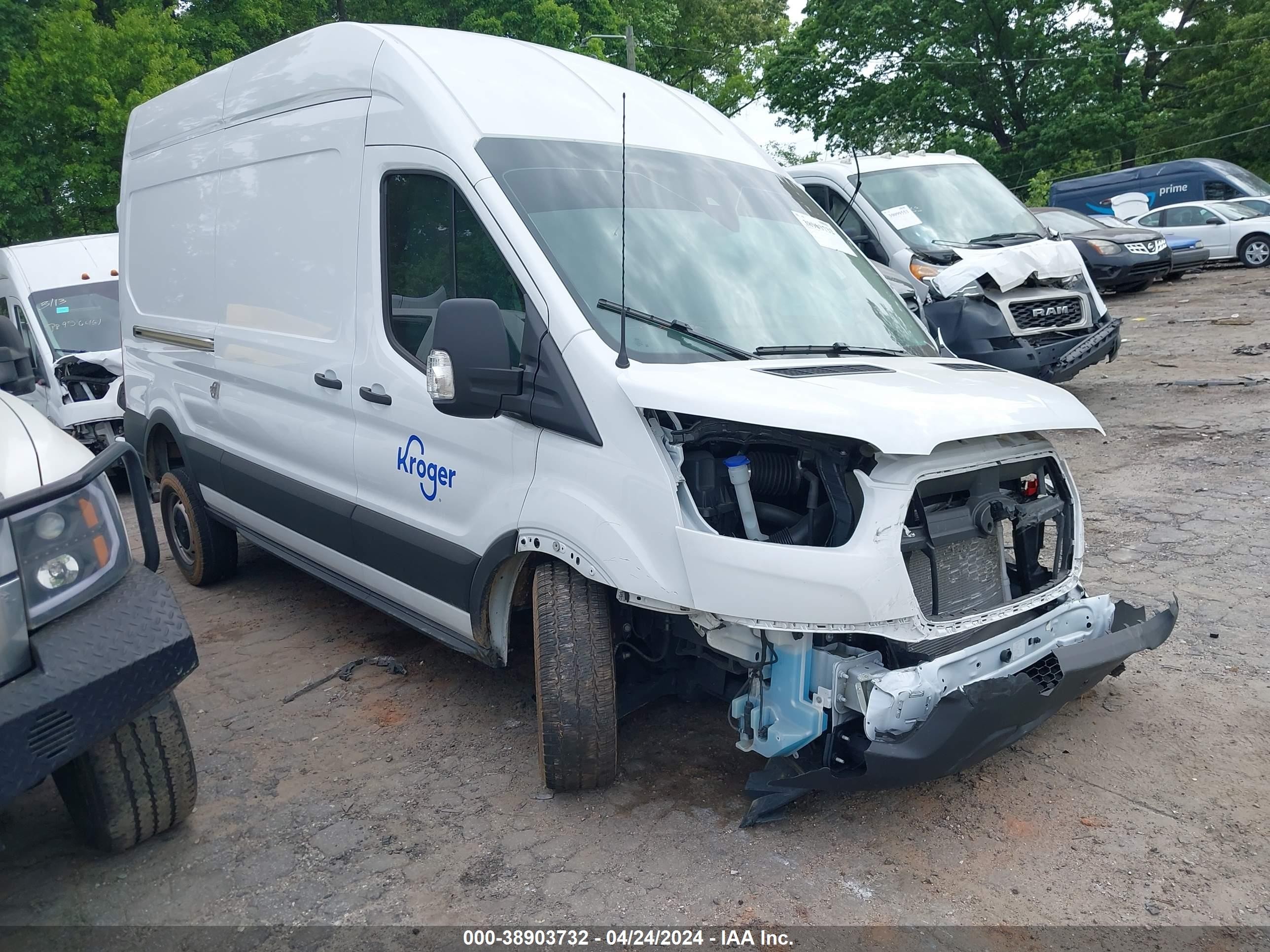 FORD TRANSIT 2023 1ftbr1x83pka65536