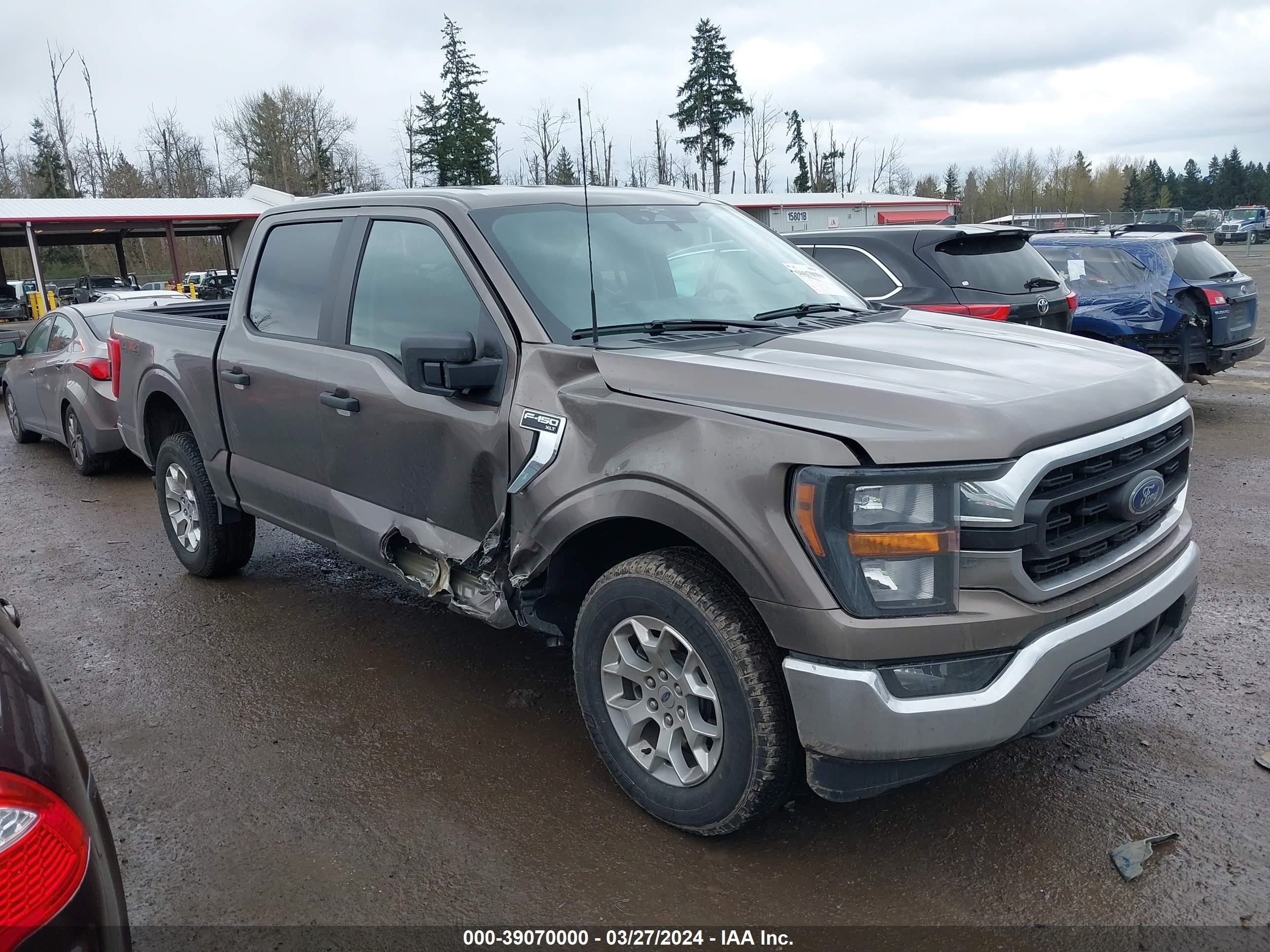 FORD F-150 2023 1ftfw1e84pfc64004