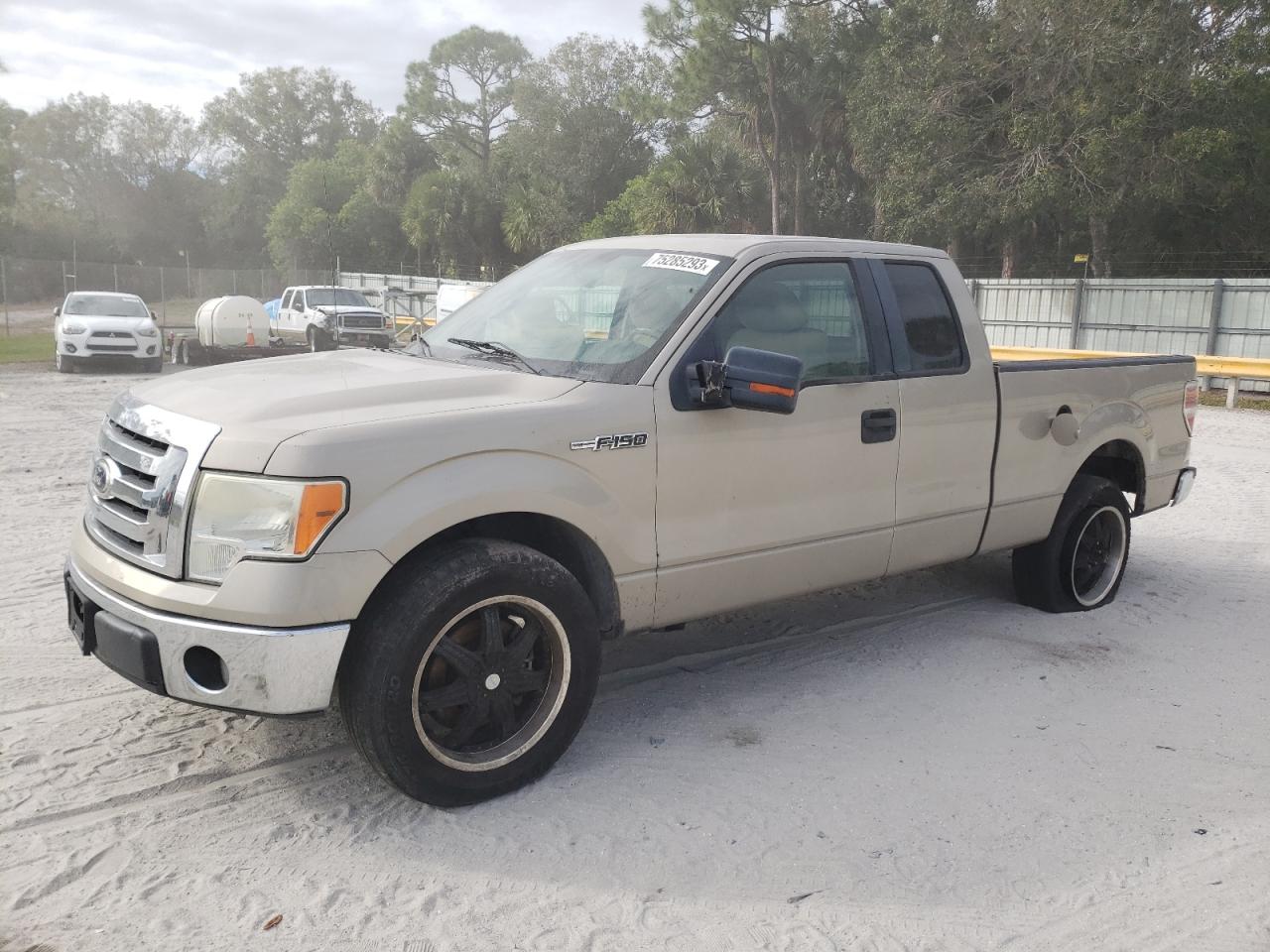 FORD F-150 2010 1ftfx1cv4afb10082