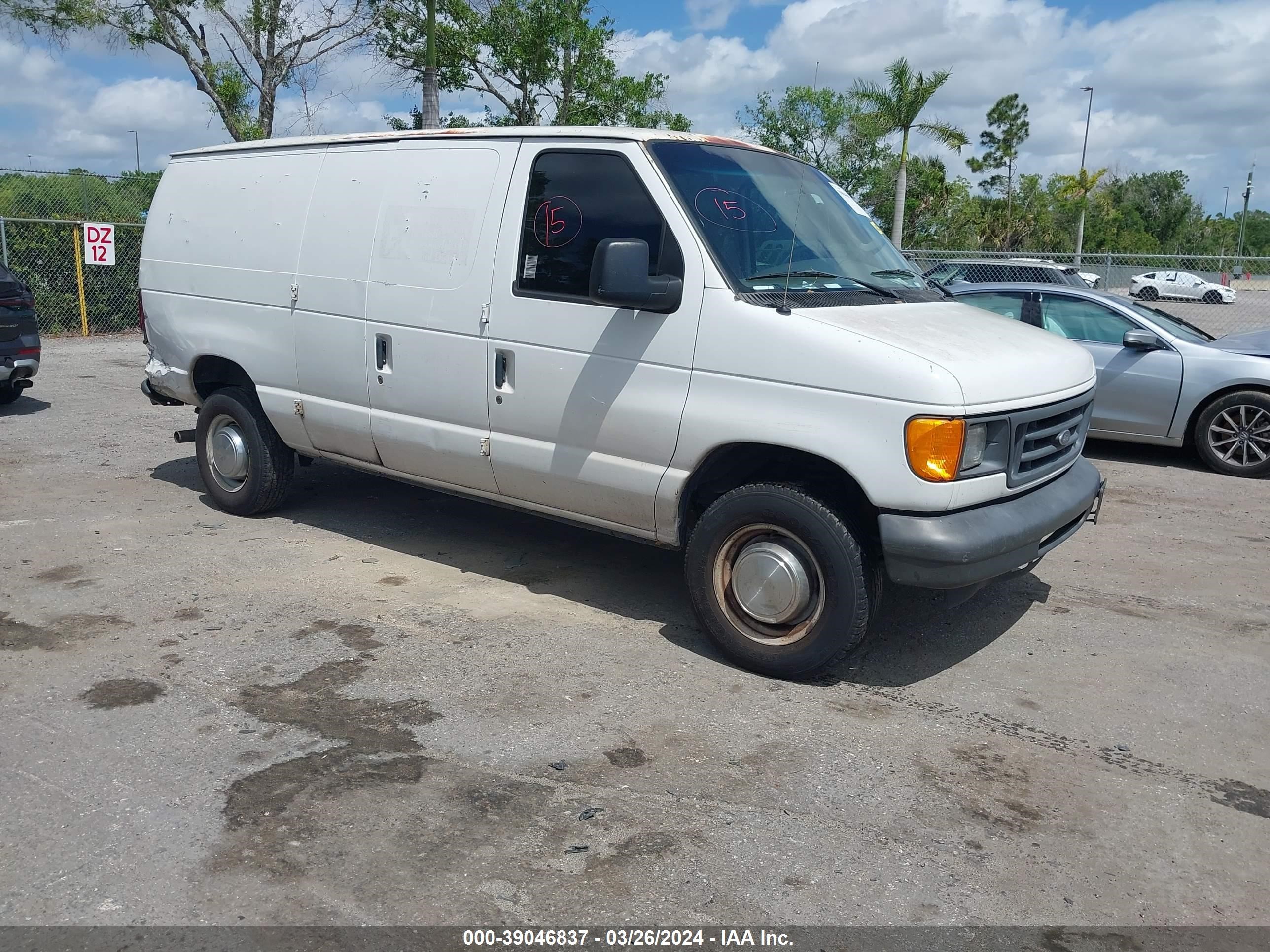 FORD ECONOLINE 2005 1ftne24l85hb15459