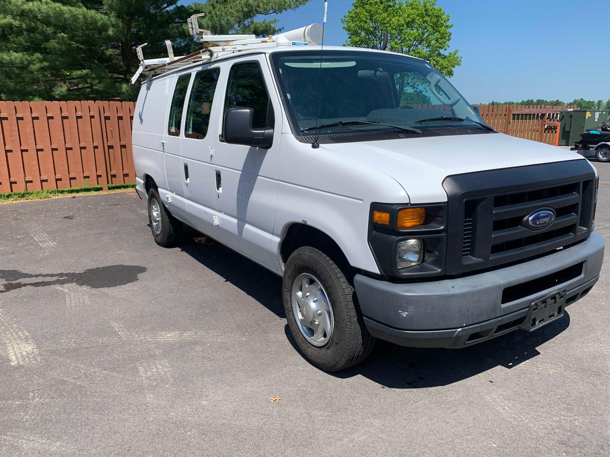 FORD ECONOLINE 2010 1ftne2el6ada19717