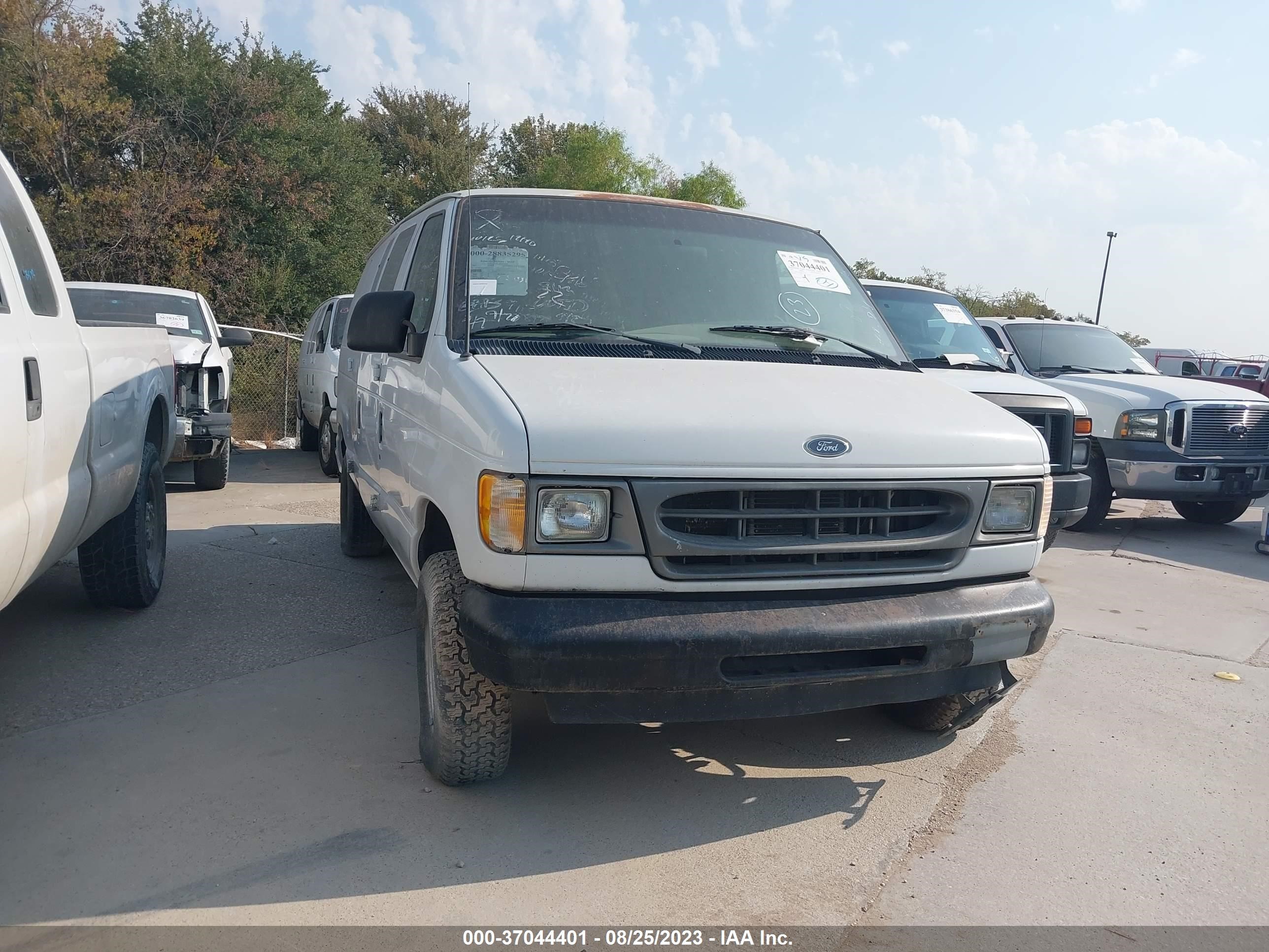 FORD ECONOLINE 2002 1ftre14242ha61530