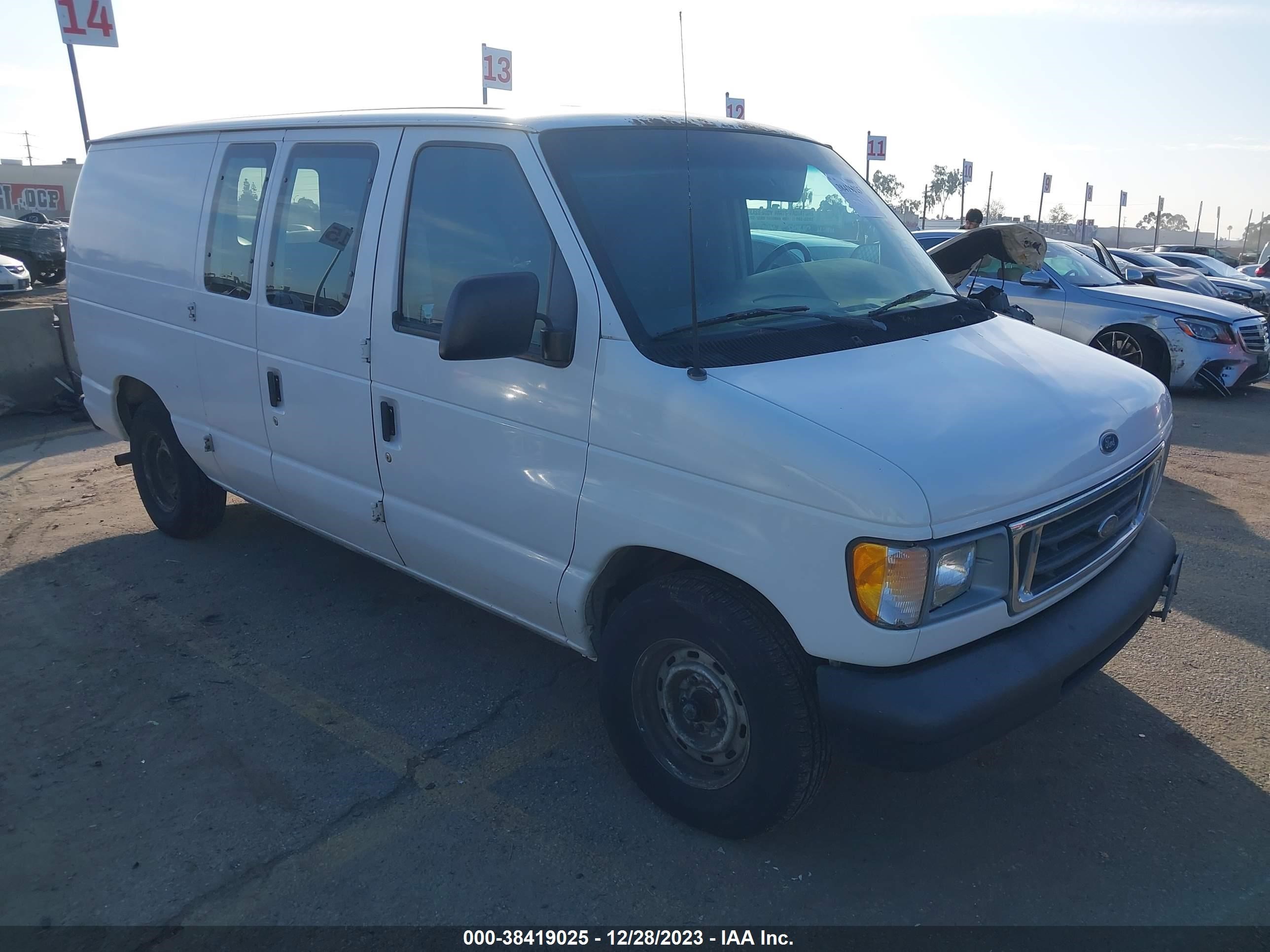 FORD ECONOLINE 2000 1ftre1424yhb67811