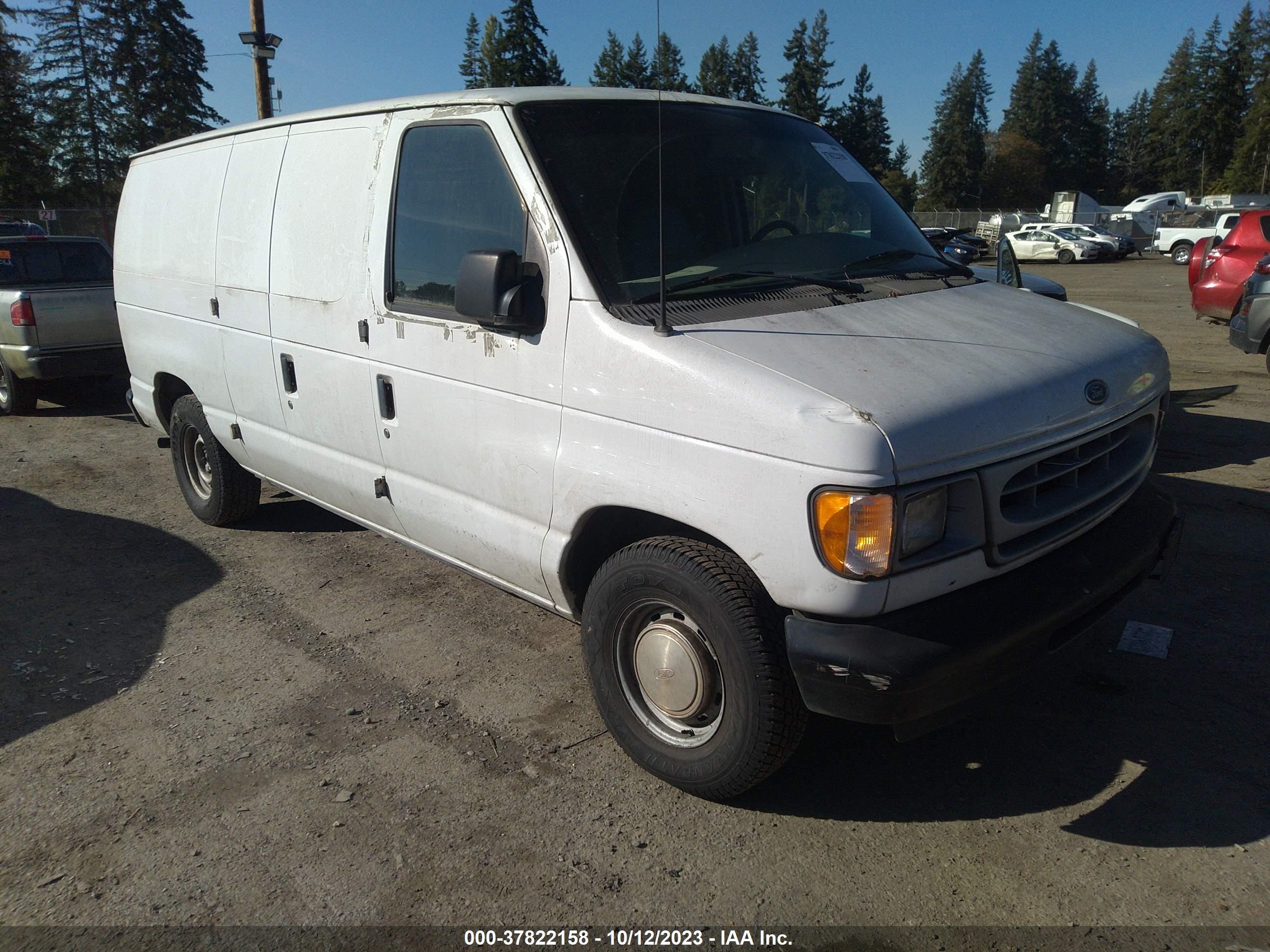 FORD ECONOLINE 2002 1ftre14252ha85769