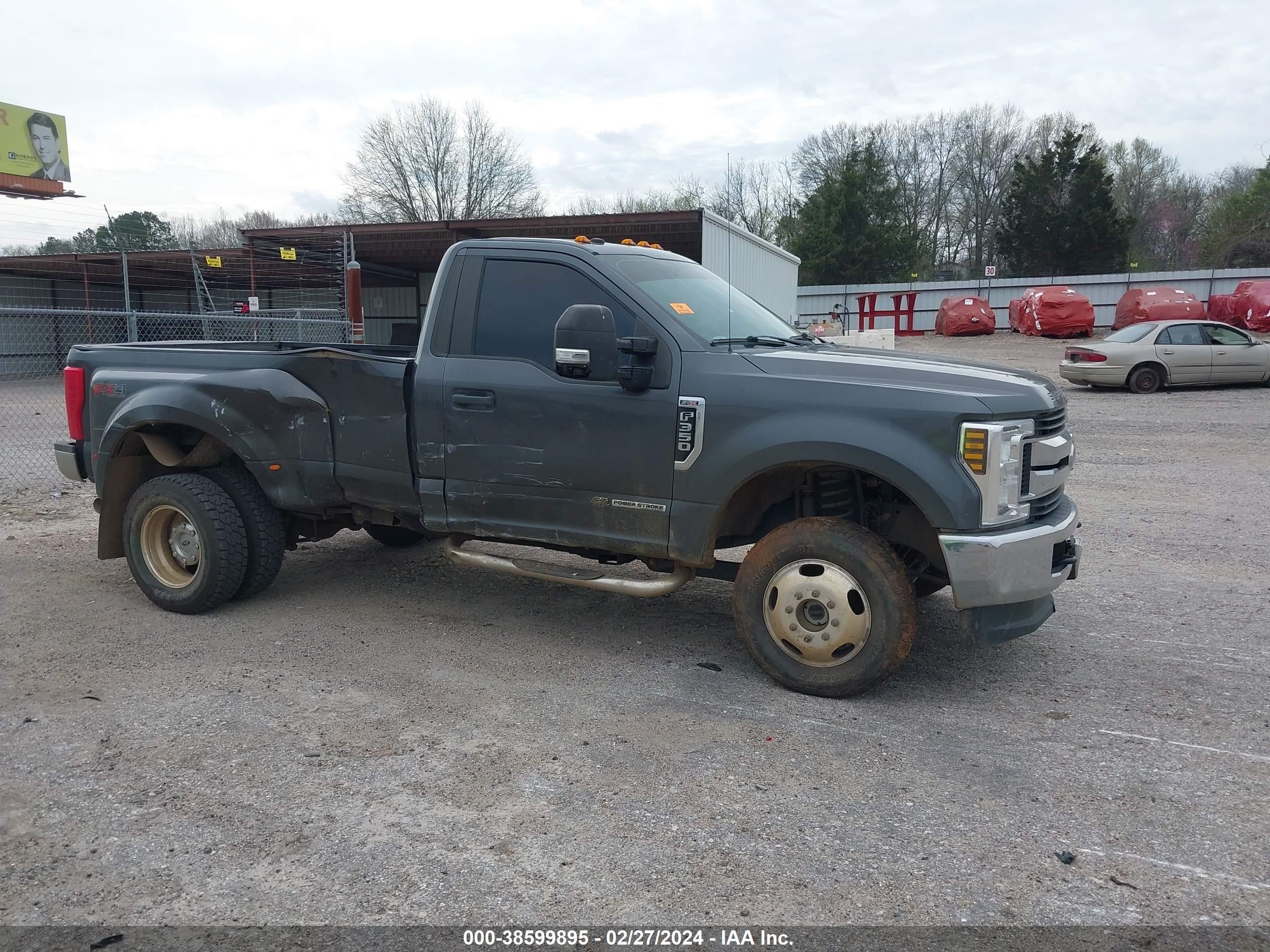 FORD F350 2019 1ftrf3dtxkeg41089