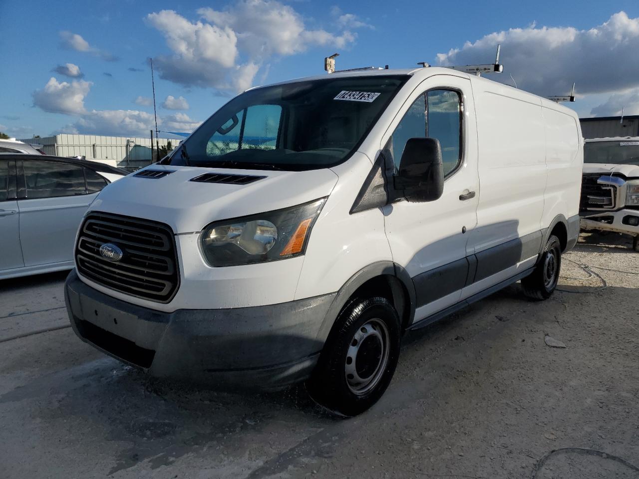 FORD TRANSIT 2016 1ftyr1zm2gkb02001