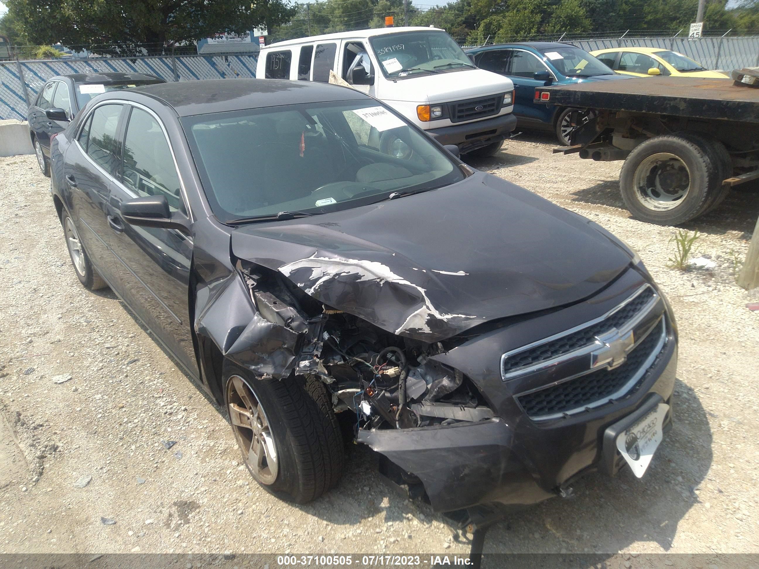 CHEVROLET MALIBU 2013 1g11b5sa7df125509