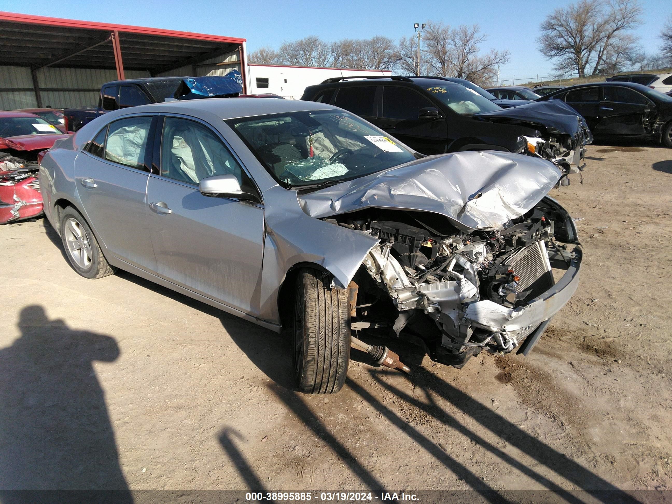 CHEVROLET MALIBU 2016 1g11c5sa2gf143126