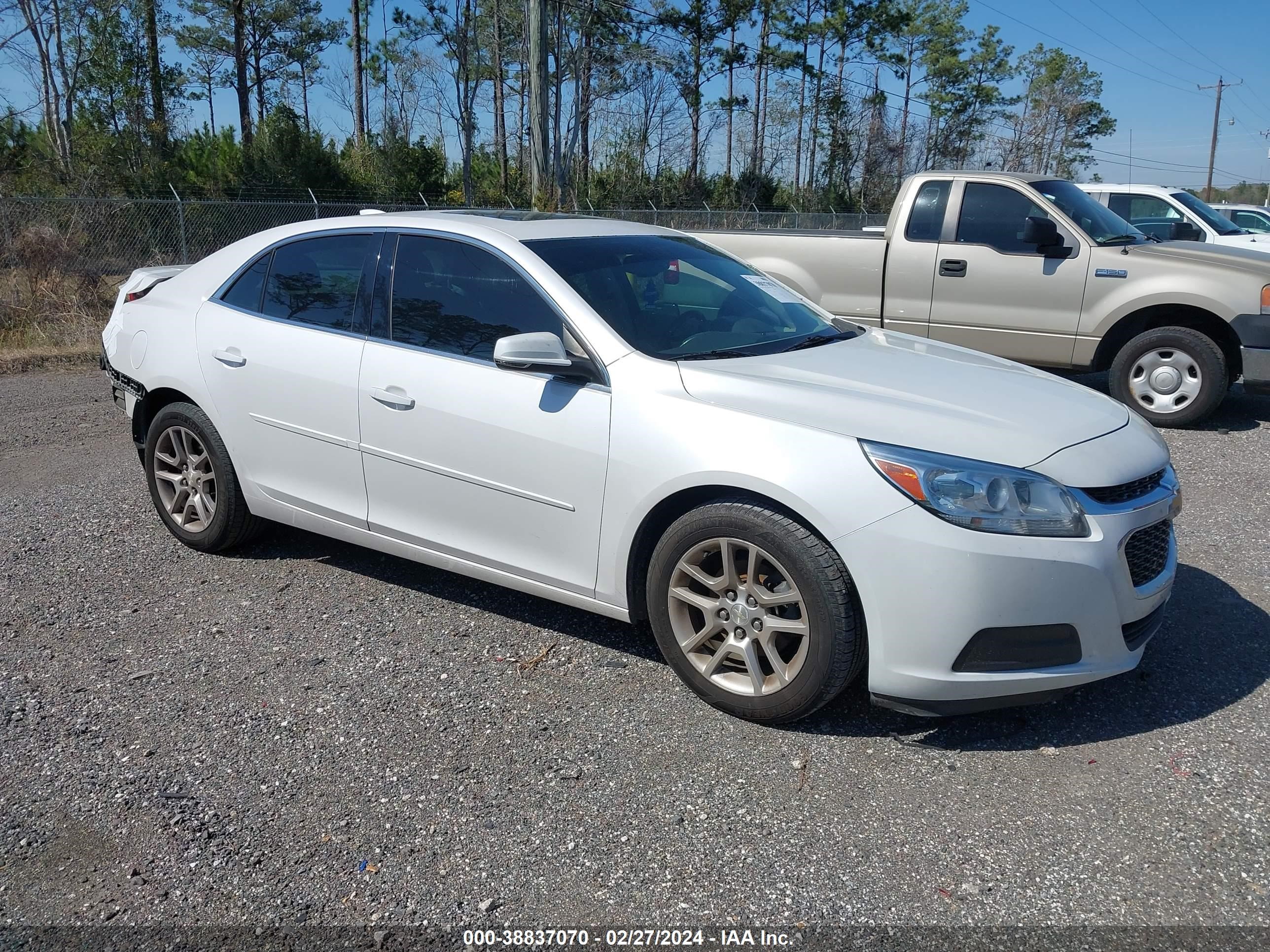 CHEVROLET MALIBU 2015 1g11c5sl2ff306826