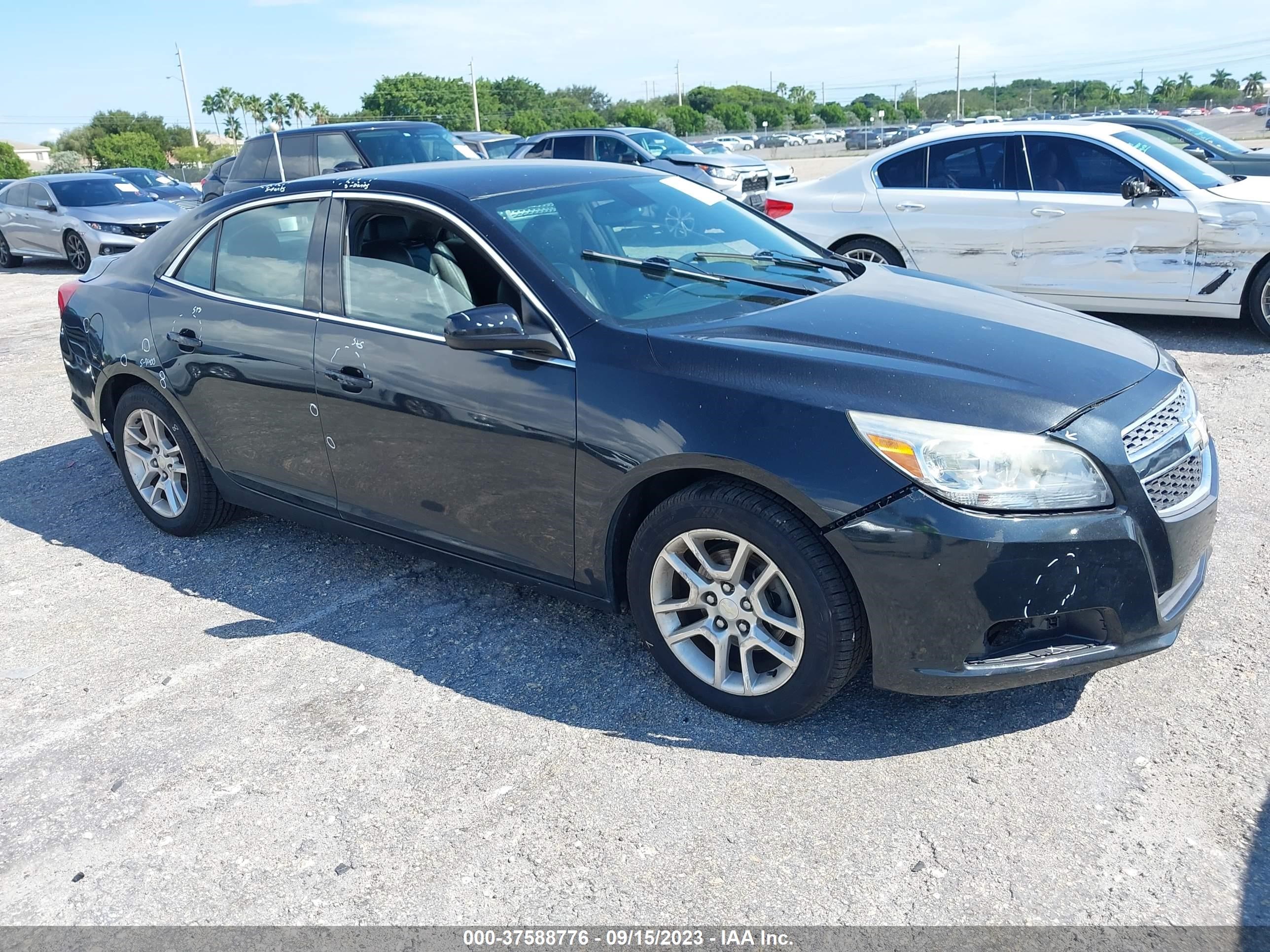 CHEVROLET MALIBU 2013 1g11d5sr1df125036