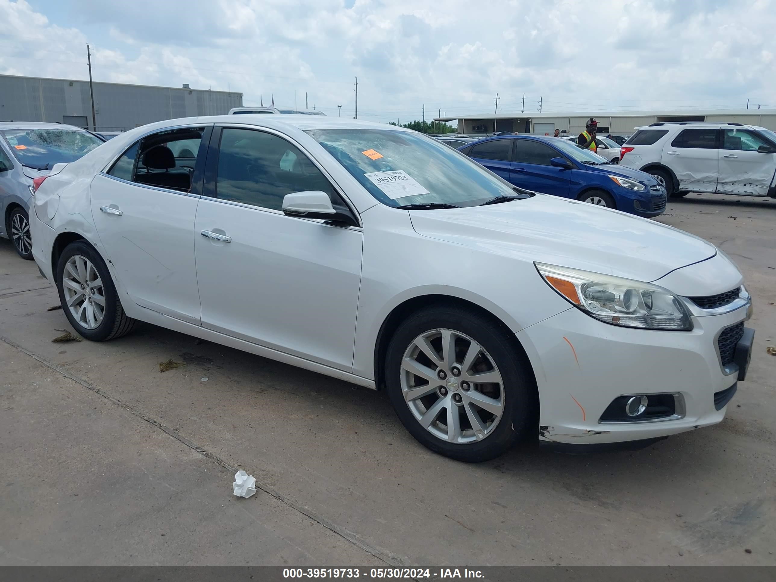 CHEVROLET MALIBU 2015 1g11f5sl1ff288620