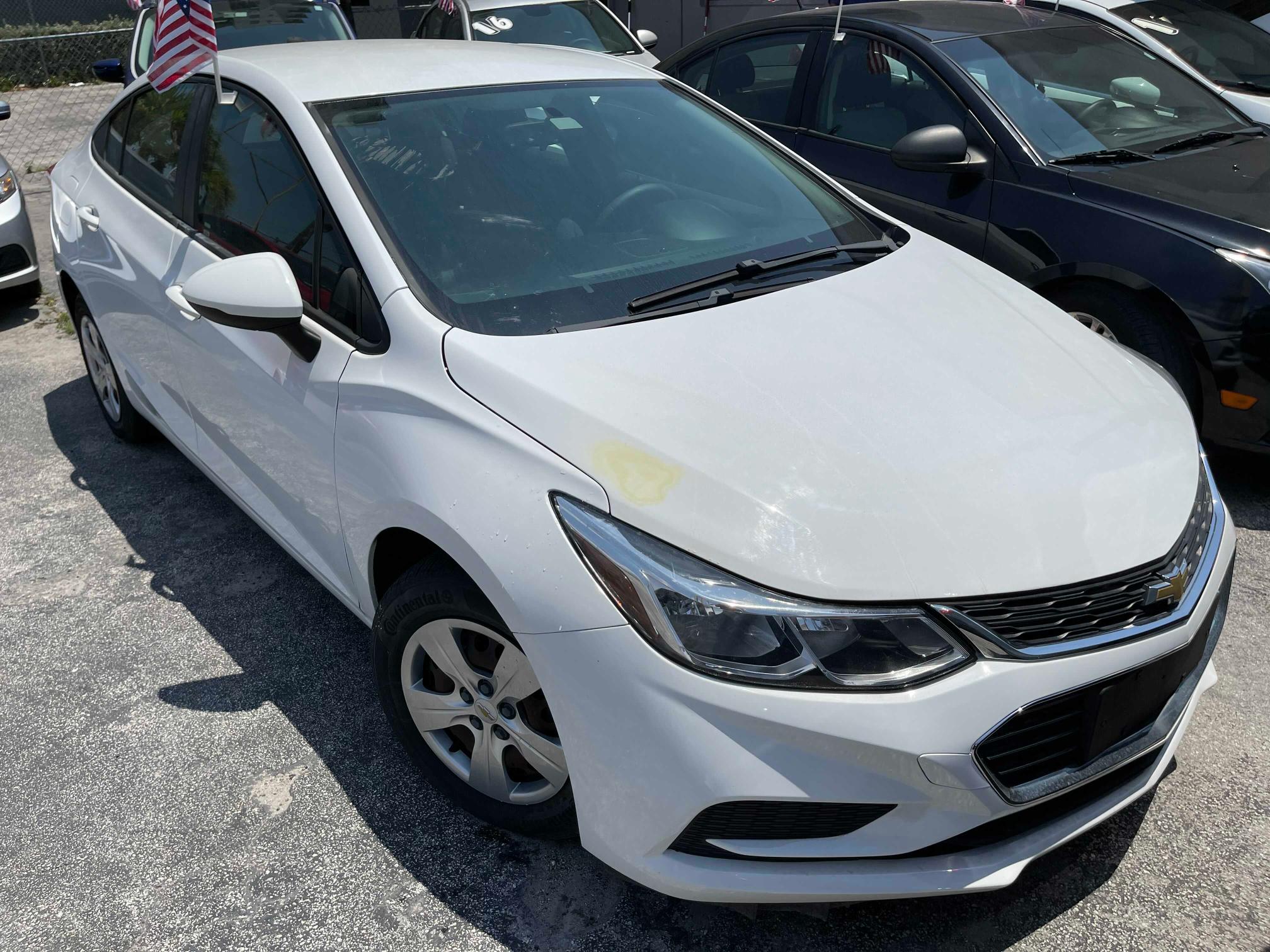 CHEVROLET CRUZE LS 2017 1g1bb5sm8h7126568