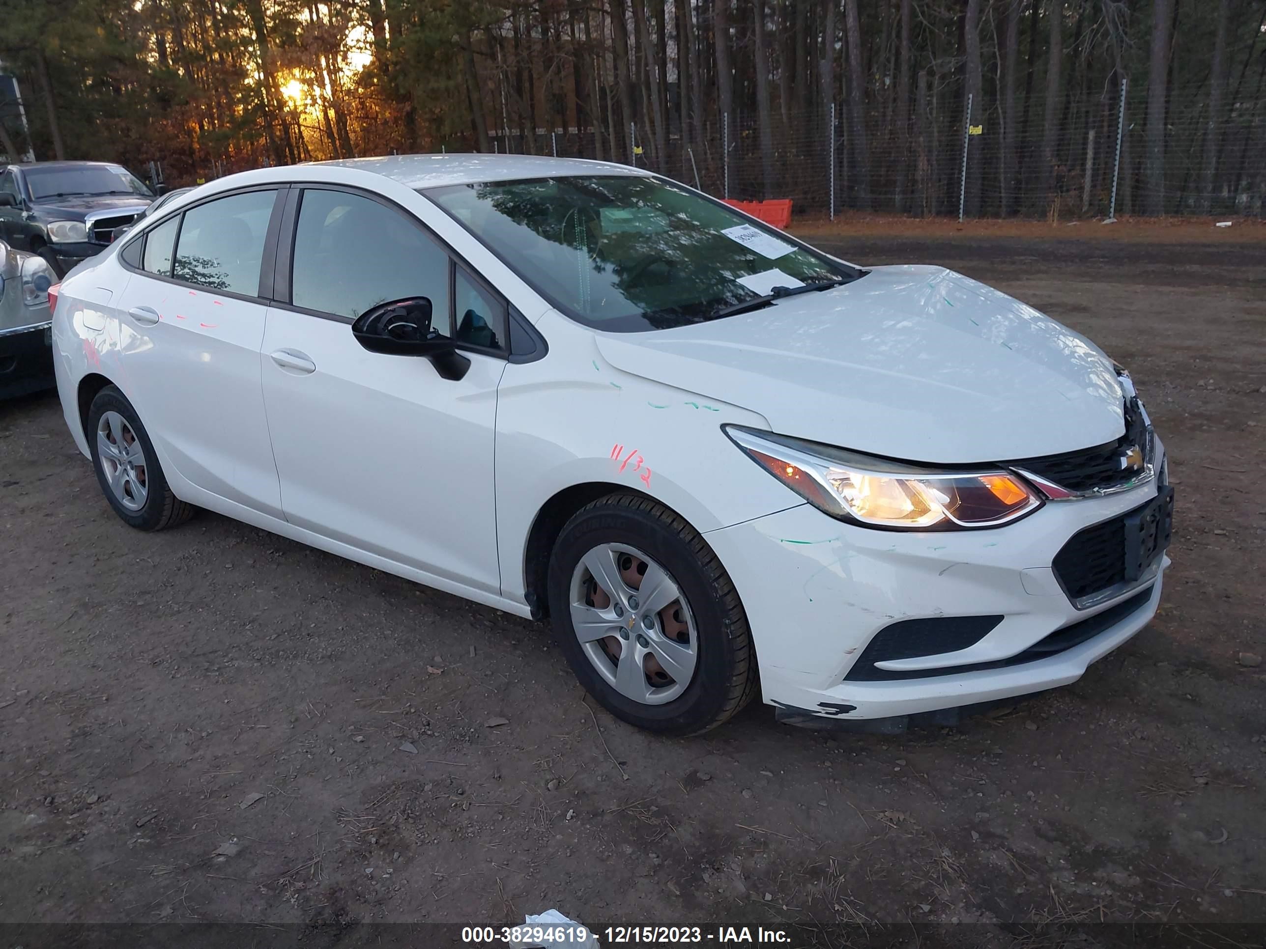 CHEVROLET CRUZE 2016 1g1bc5sm0g7257392