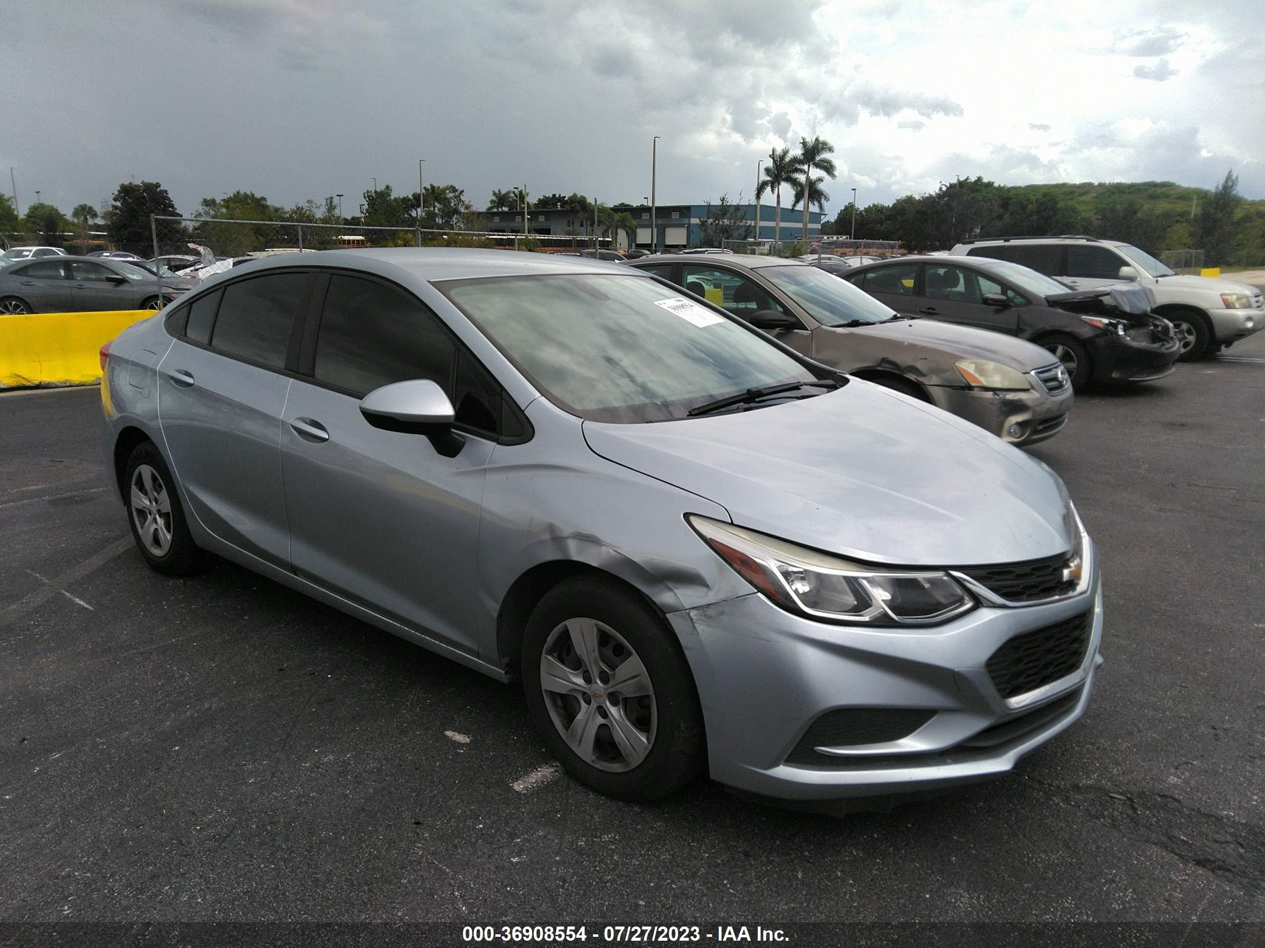 CHEVROLET CRUZE LS 2018 1g1bc5sm4j7115277