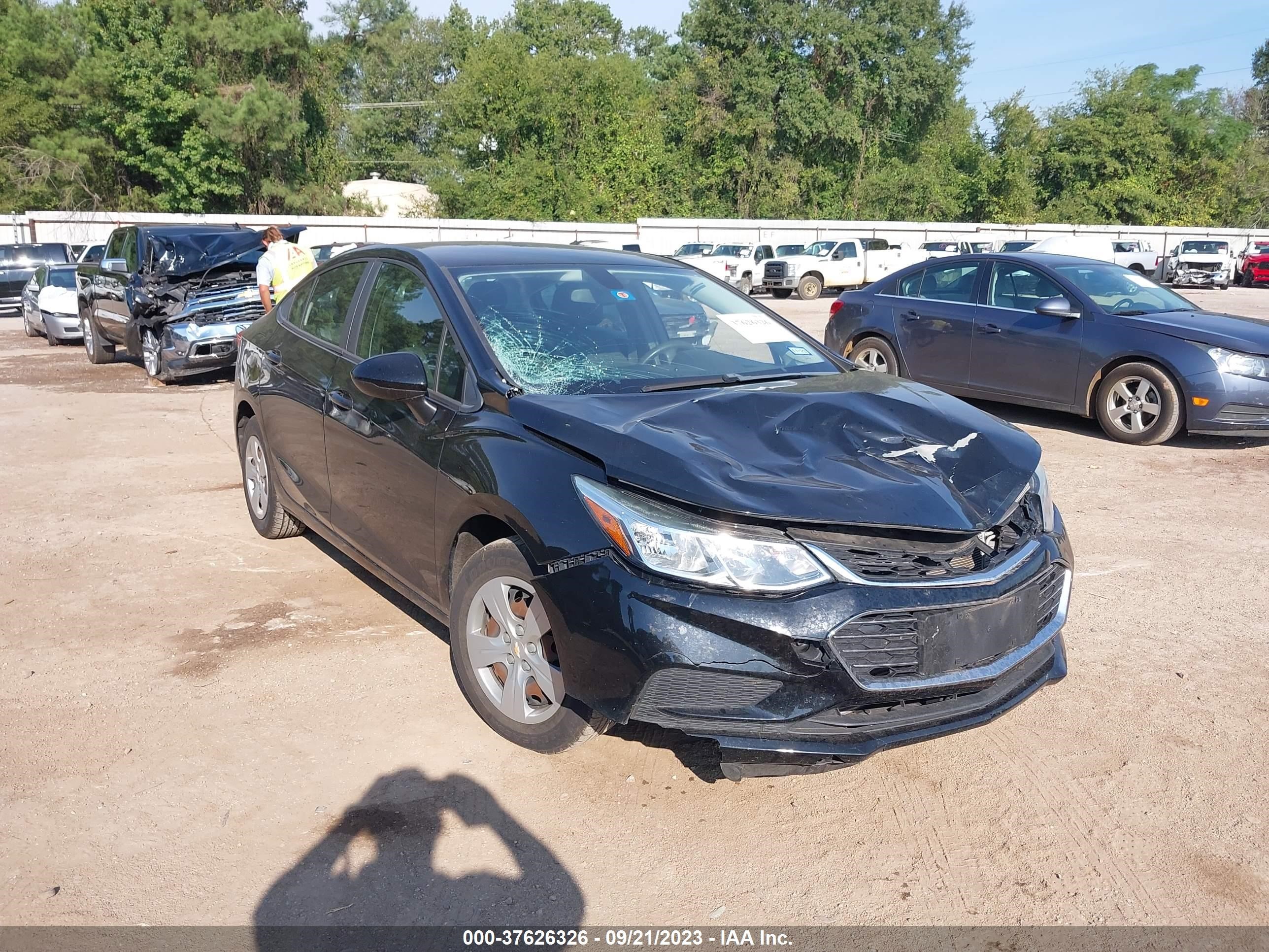 CHEVROLET CRUZE 2018 1g1bc5sm4j7152202