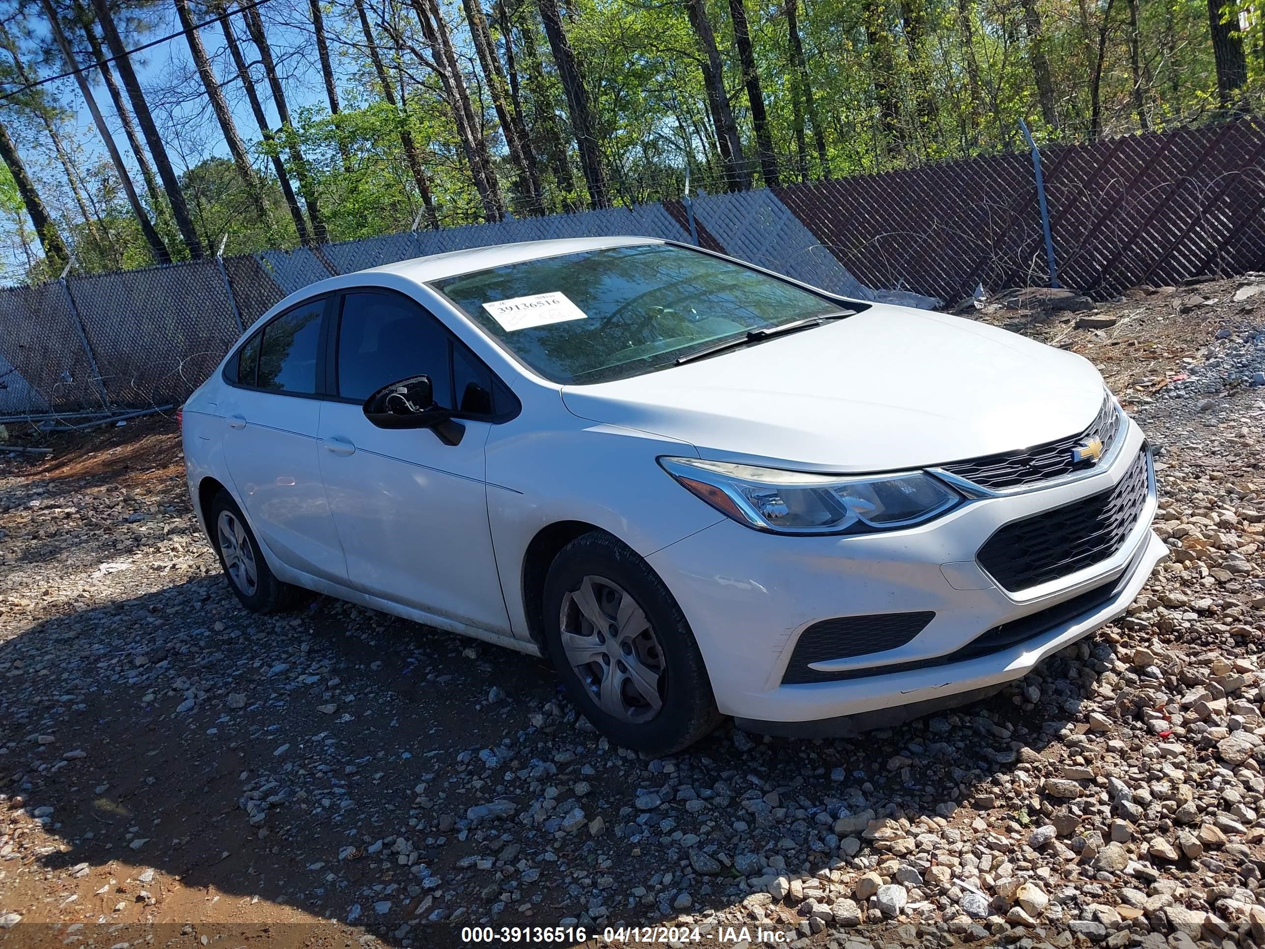 CHEVROLET CRUZE 2016 1g1bc5sm5g7286600