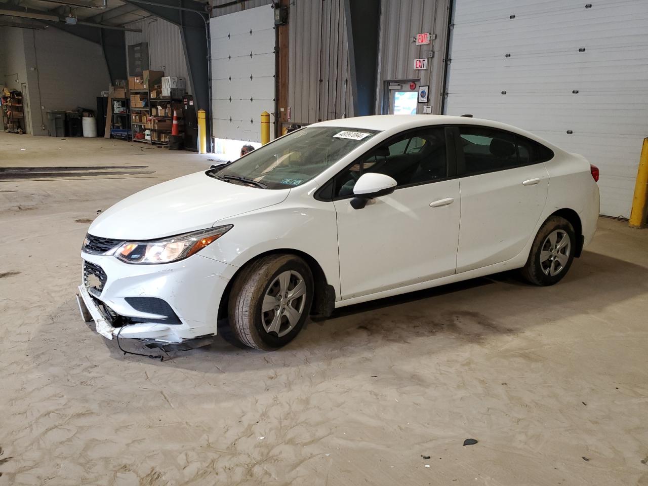 CHEVROLET CRUZE 2018 1g1bc5sm5j7225948