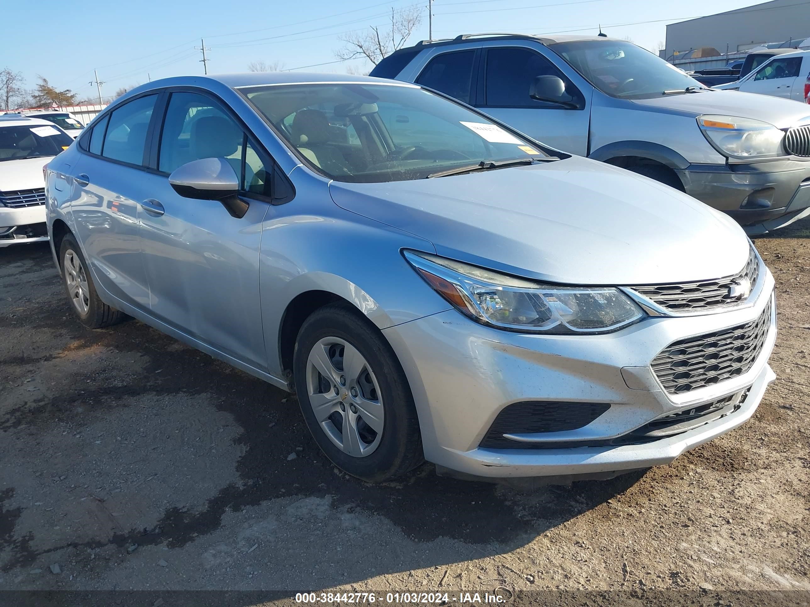 CHEVROLET CRUZE 2018 1g1bc5sm7j7108193