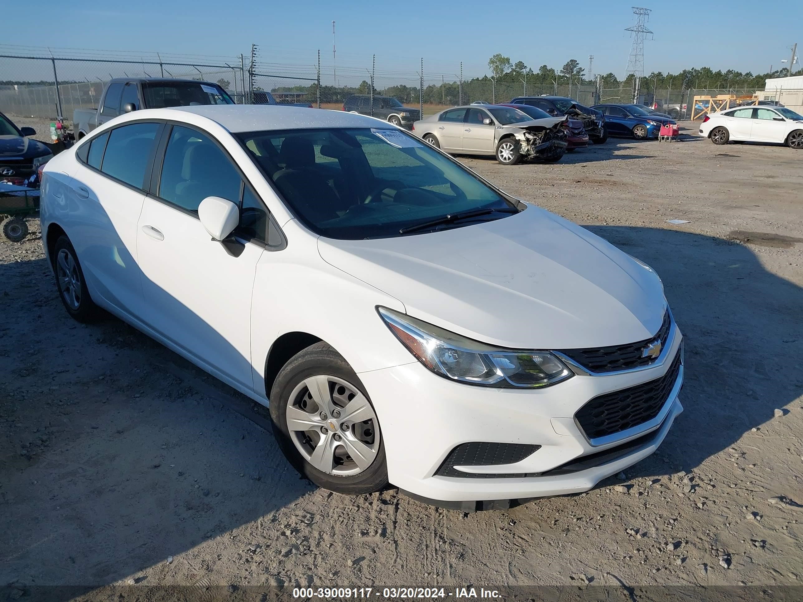 CHEVROLET CRUZE 2018 1g1bc5sm7j7167616