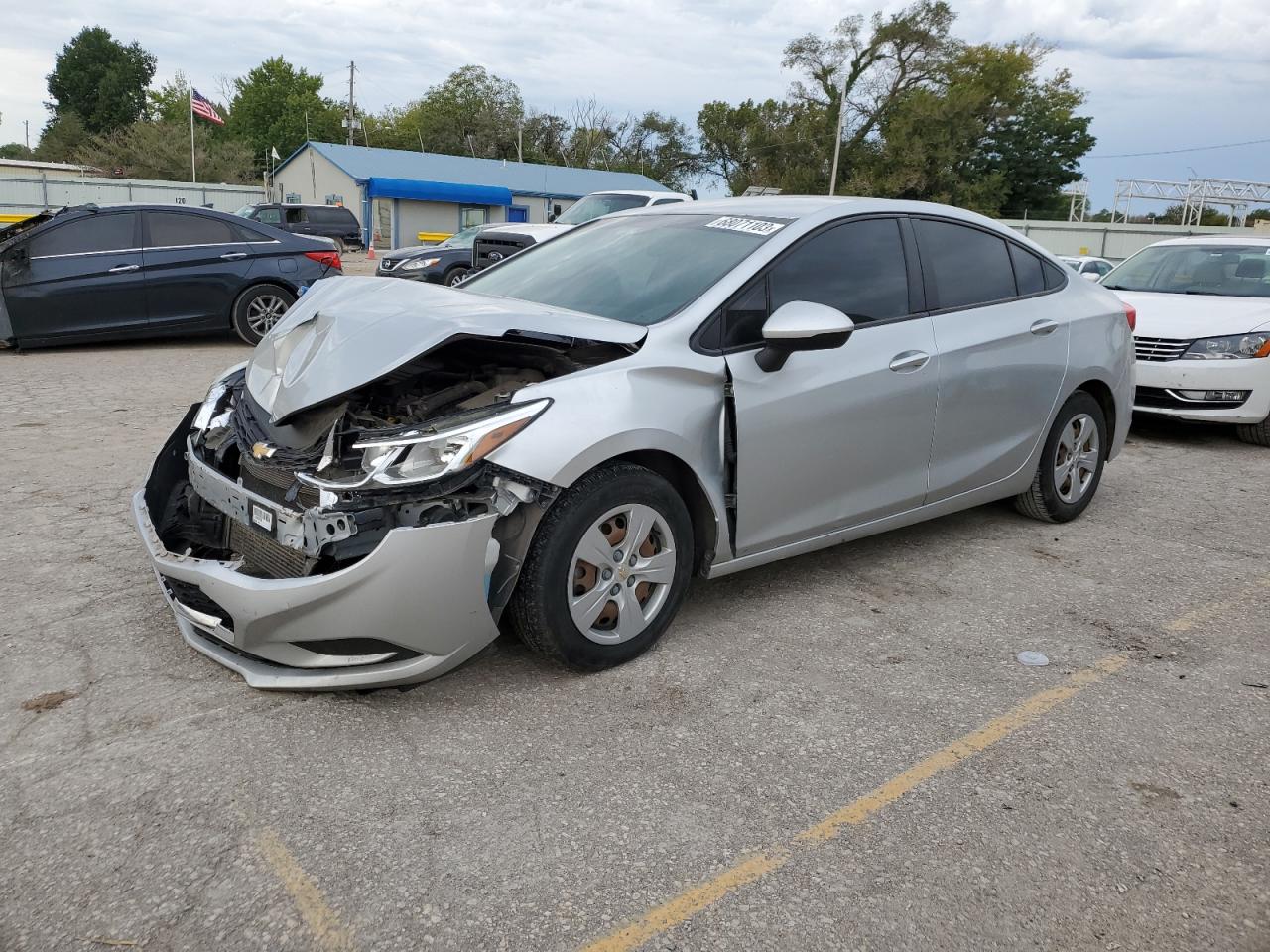 CHEVROLET CRUZE 2017 1g1bc5sm8h7118726