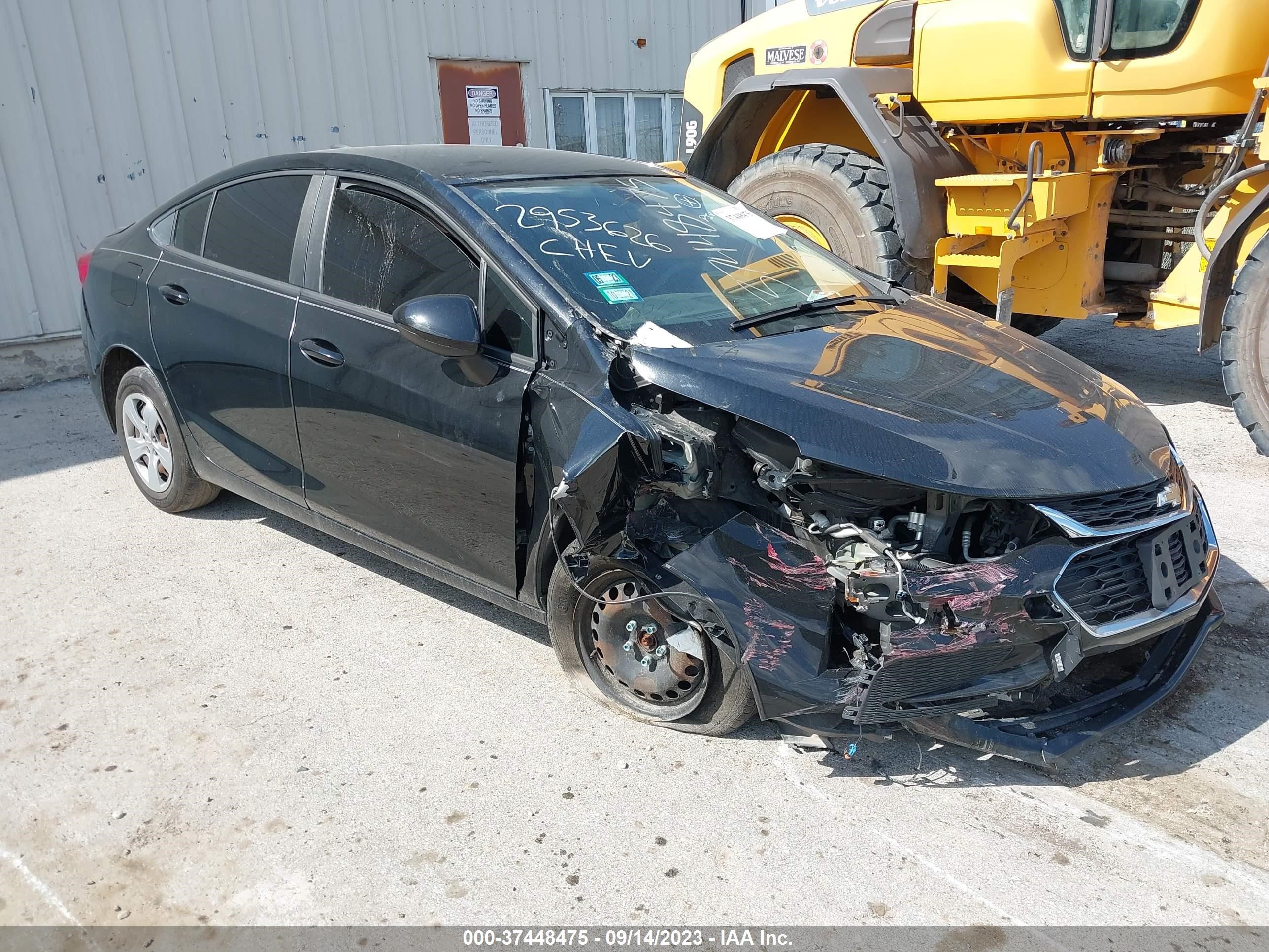 CHEVROLET CRUZE 2017 1g1bc5sm8h7257075