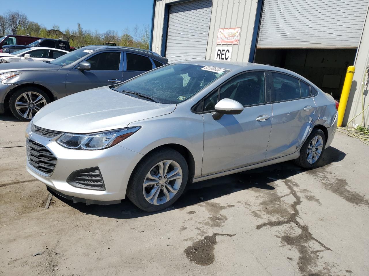 CHEVROLET CRUZE 2019 1g1bc5sm8k7151880