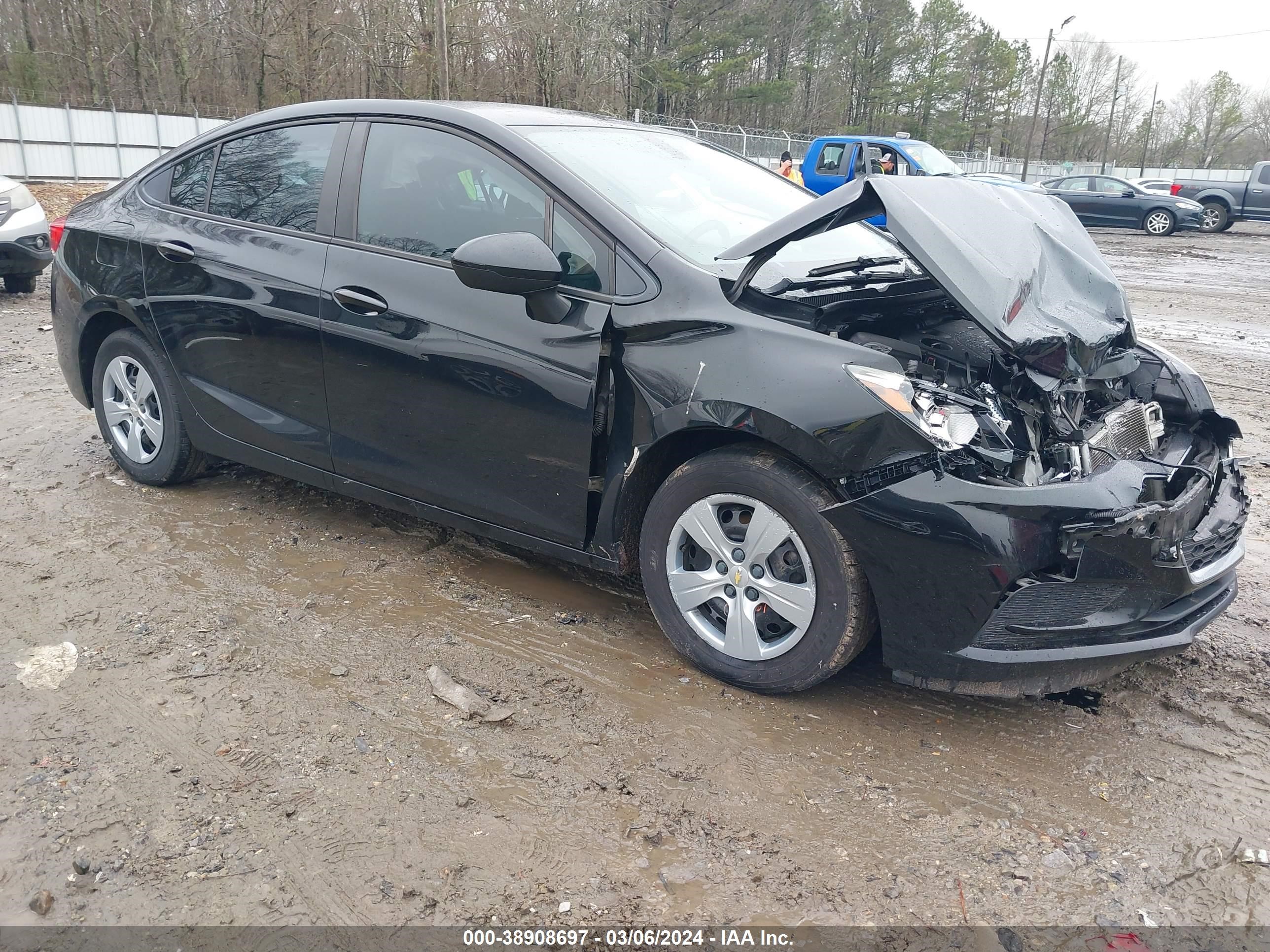 CHEVROLET CRUZE 2018 1g1bc5sm9j7158979