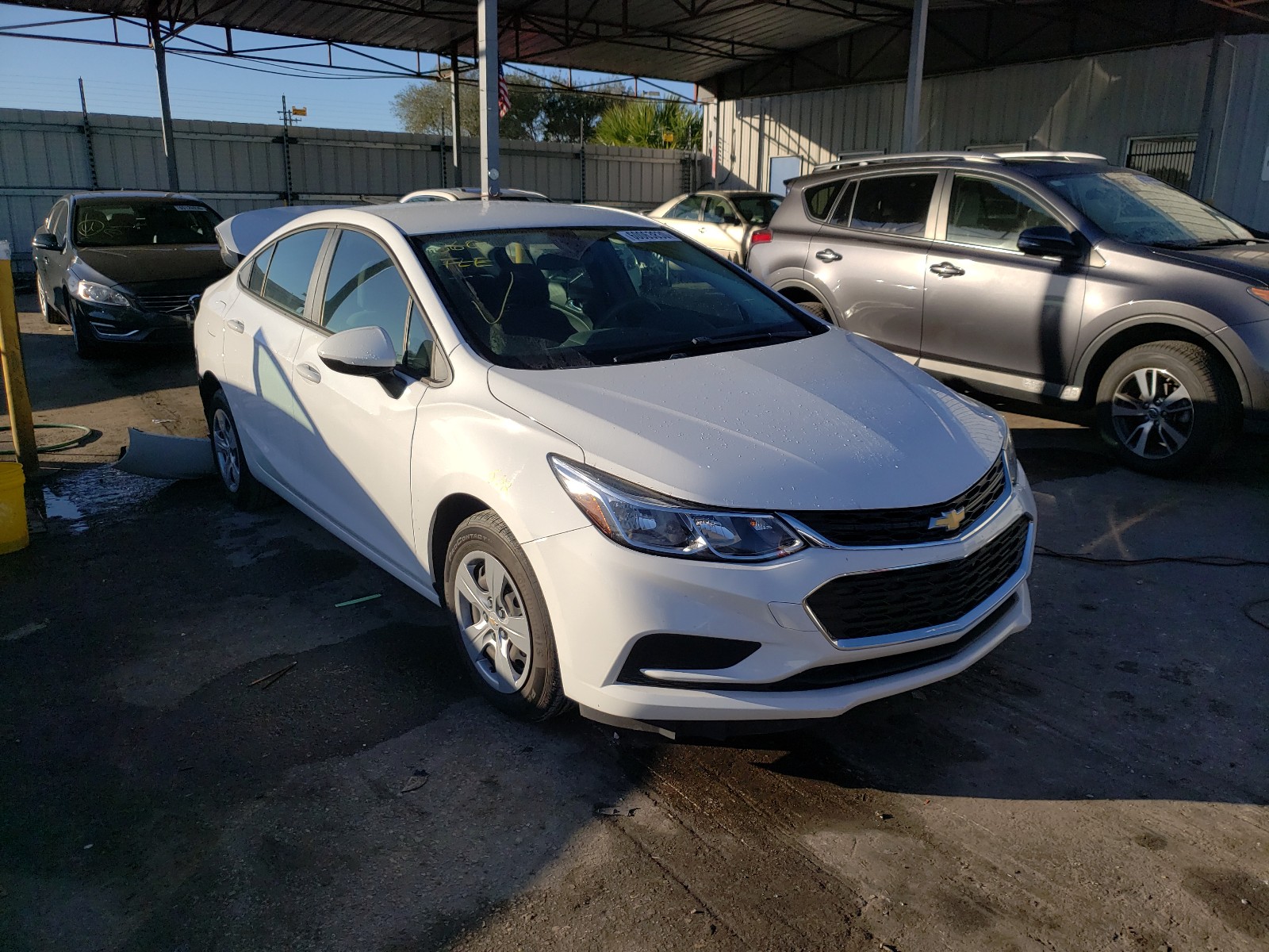 CHEVROLET CRUZE LS 2018 1g1bc5smxj7139129