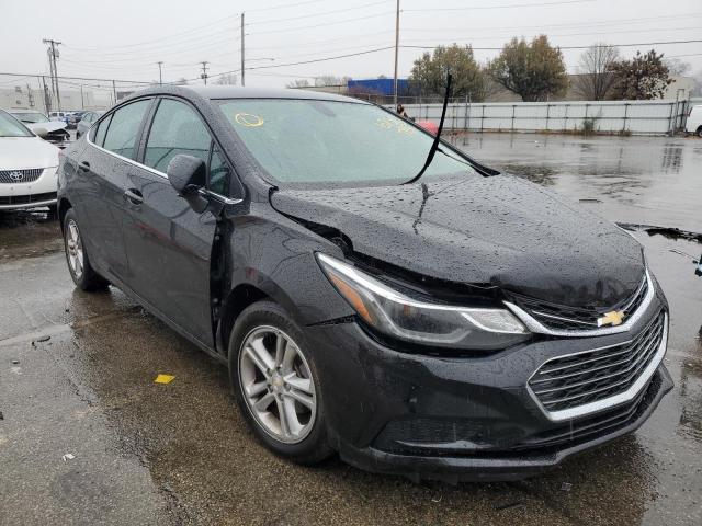 CHEVROLET CRUZE LT 2018 1g1be5sm0j7109972